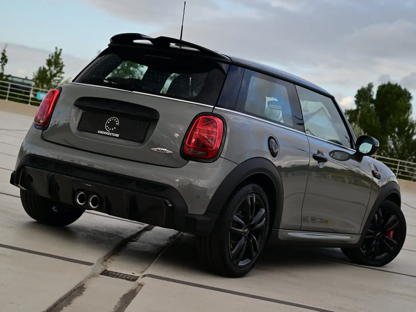 MINI John Cooper Works AUT / ADAP CRUISE / CARPLAY / LED / JCW SEATS Gri - 2
