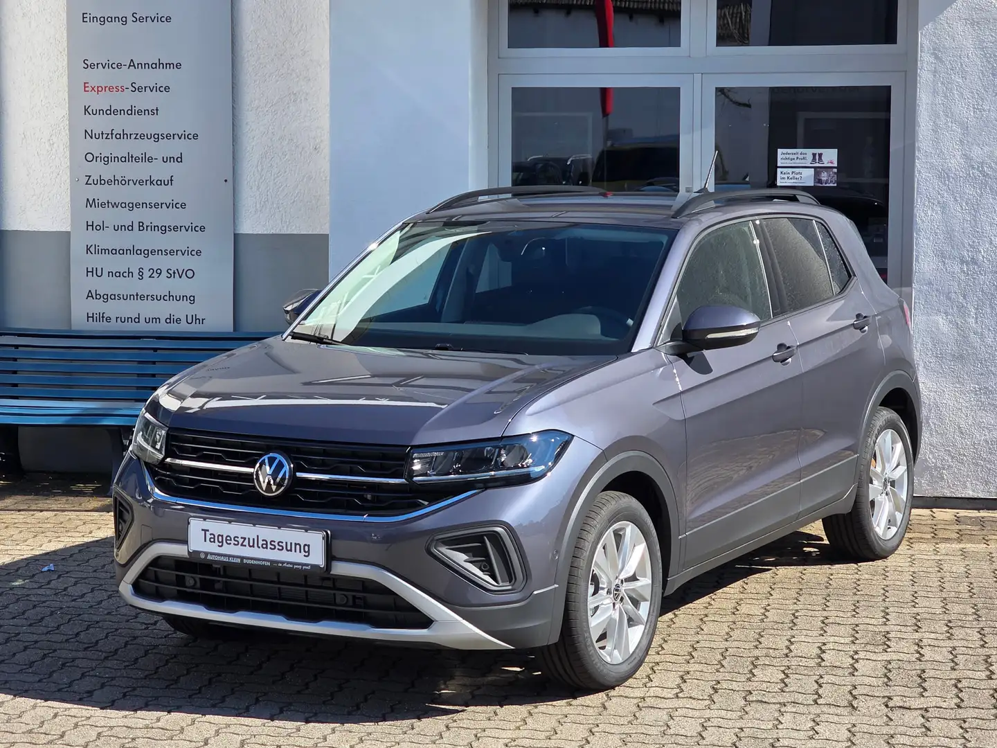 Volkswagen T-Cross Life 1.0 TSI DSG, AHK, Keyless Access, Kamera Grau - 2