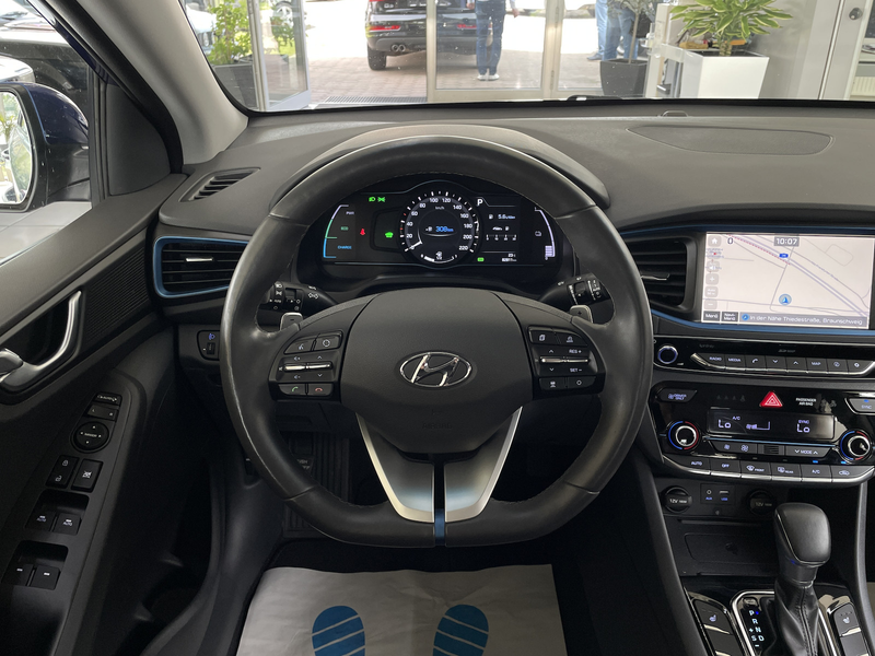 Hyundai IONIQ 1.6 GDI Aut.Hybrid Style Kamera Xenon Navi — photo 15