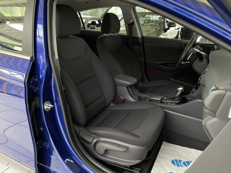 Hyundai IONIQ 1.6 GDI Aut.Hybrid Style Kamera Xenon Navi — photo 12