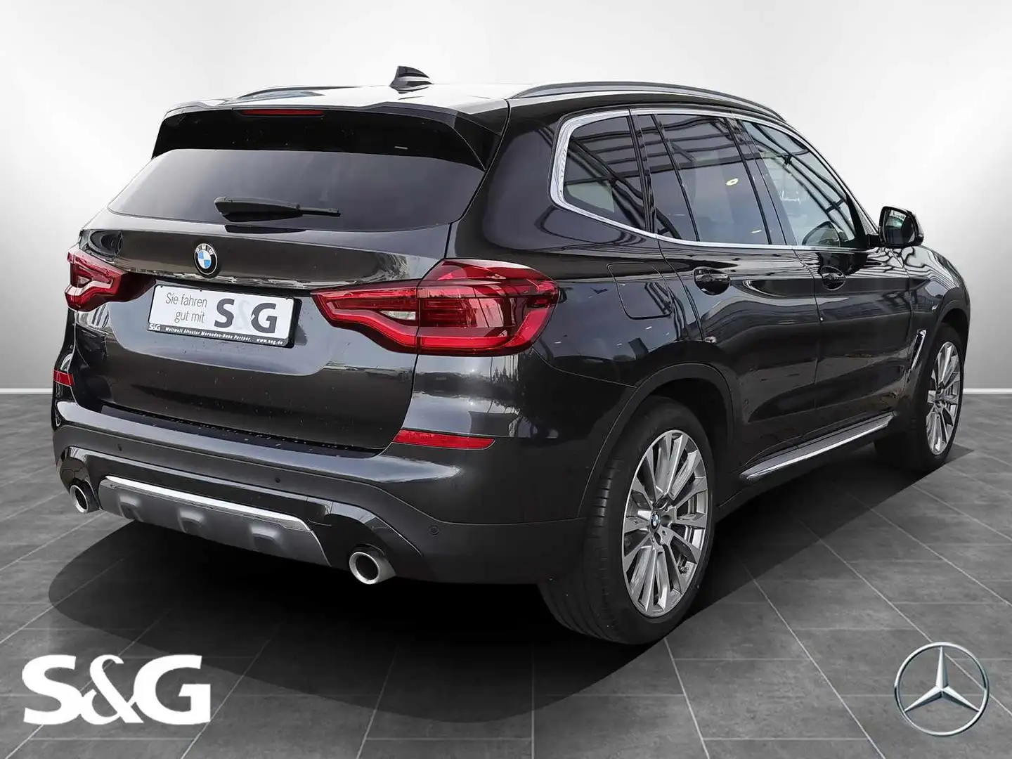 BMW X3 xDrvice20i Luixury Line PANO+HIFI+NAVI+LED+20 Grau - 2