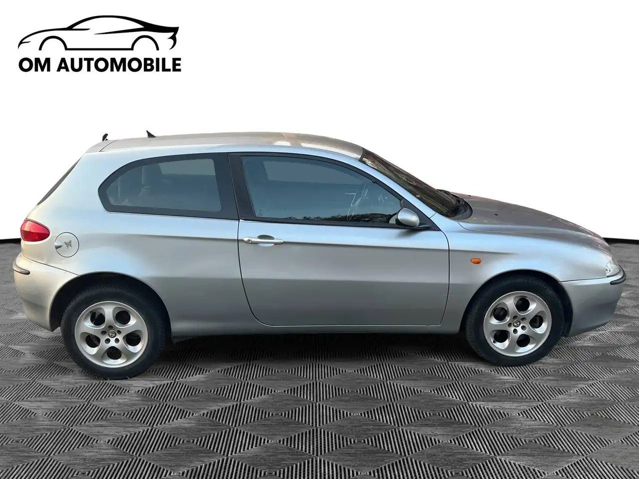 Alfa Romeo 147 3-Türer 1.6 Twin Spark Progression, foto 8