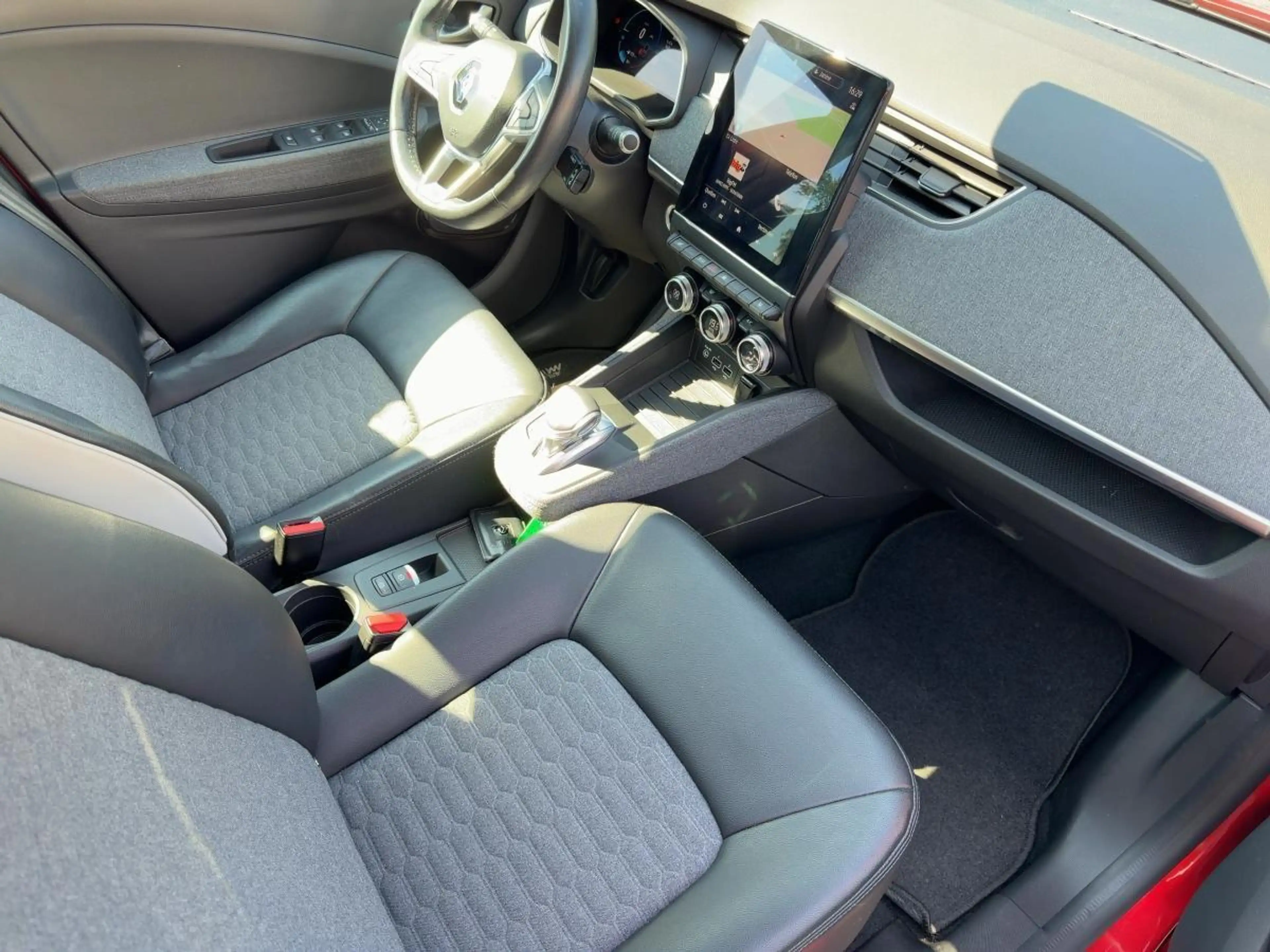 Renault ZOE Intens R135 Batteriemiete Z.E.50 (52kWh) — photo 11