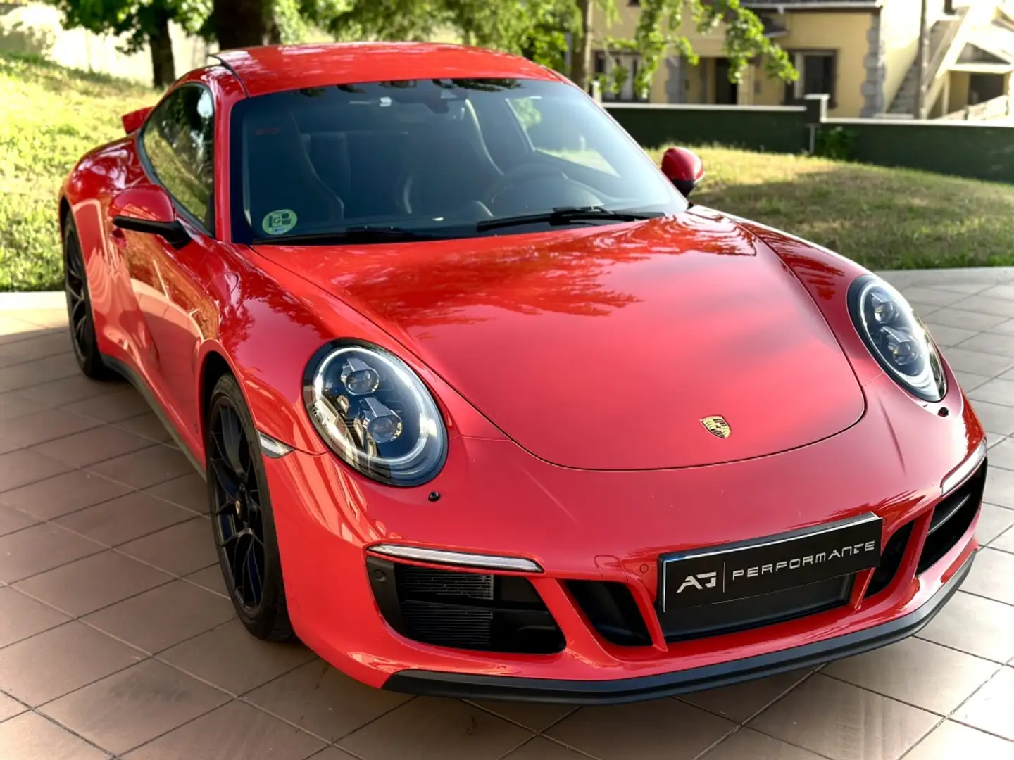 Porsche 991 Carrera 4 GTS Coupé PDK Rojo - 2