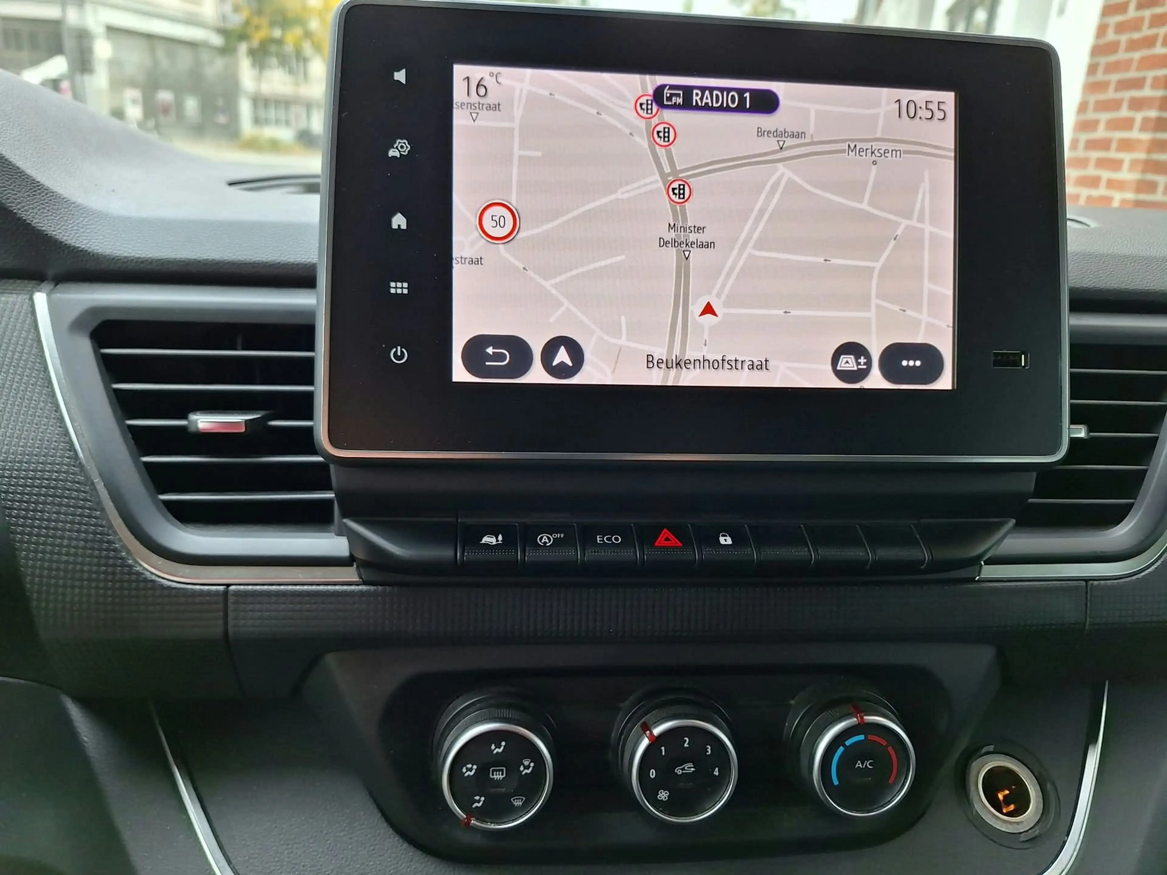 Renault Trafic Zen Energy 2.0 diesel — photo 35