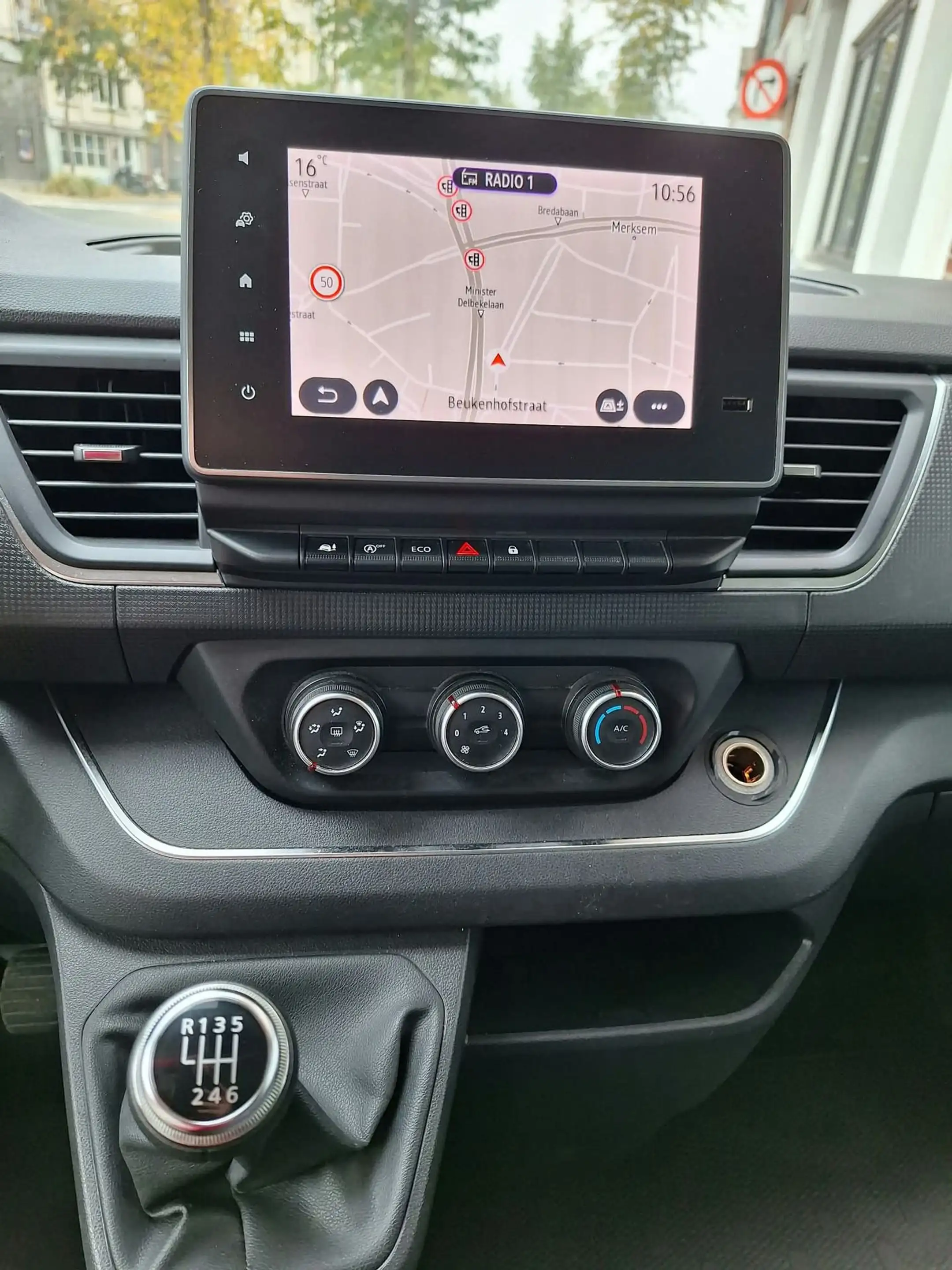 Renault Trafic Zen Energy 2.0 diesel — photo 36