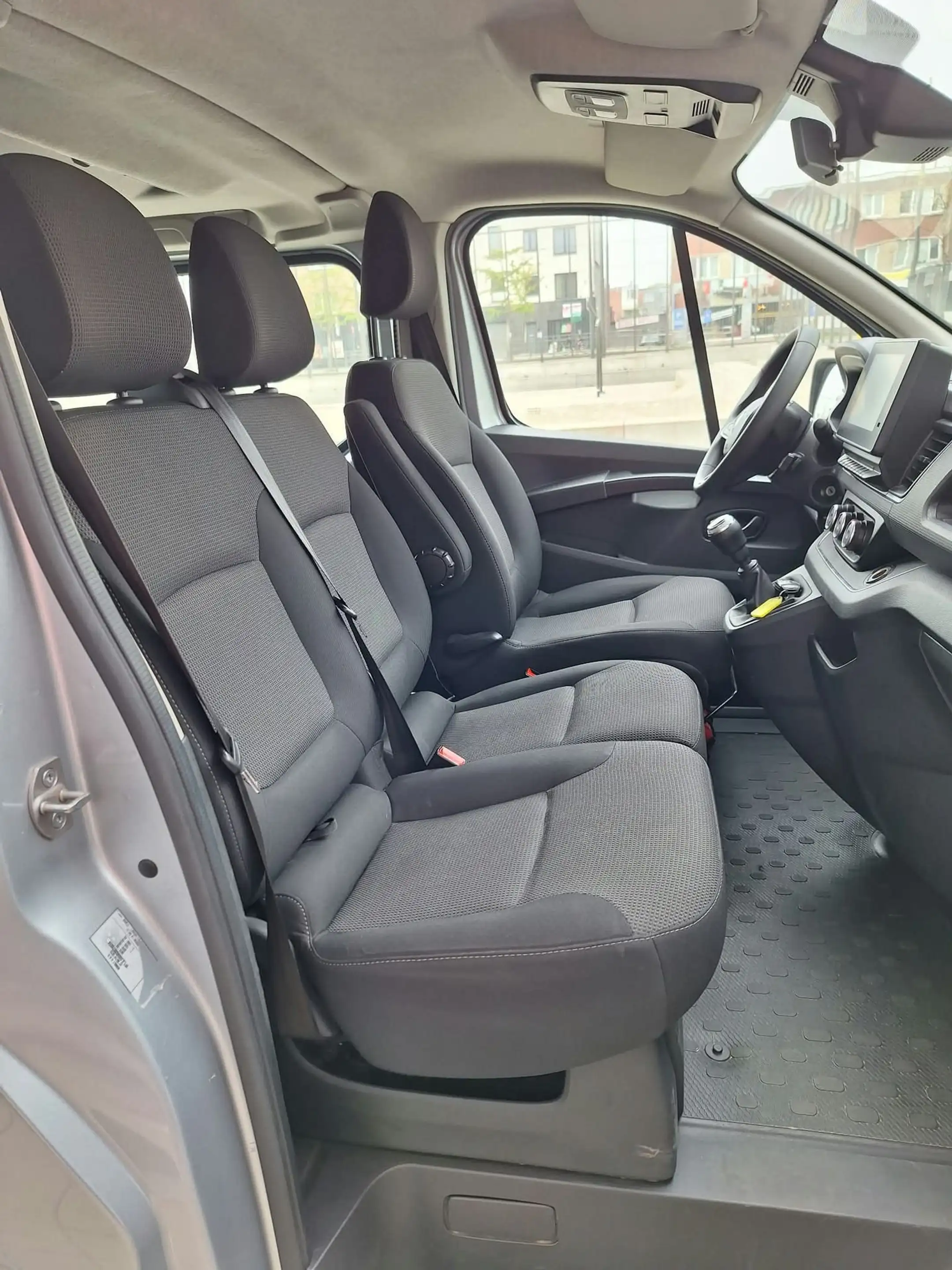 Renault Trafic Zen Energy 2.0 diesel — photo 25