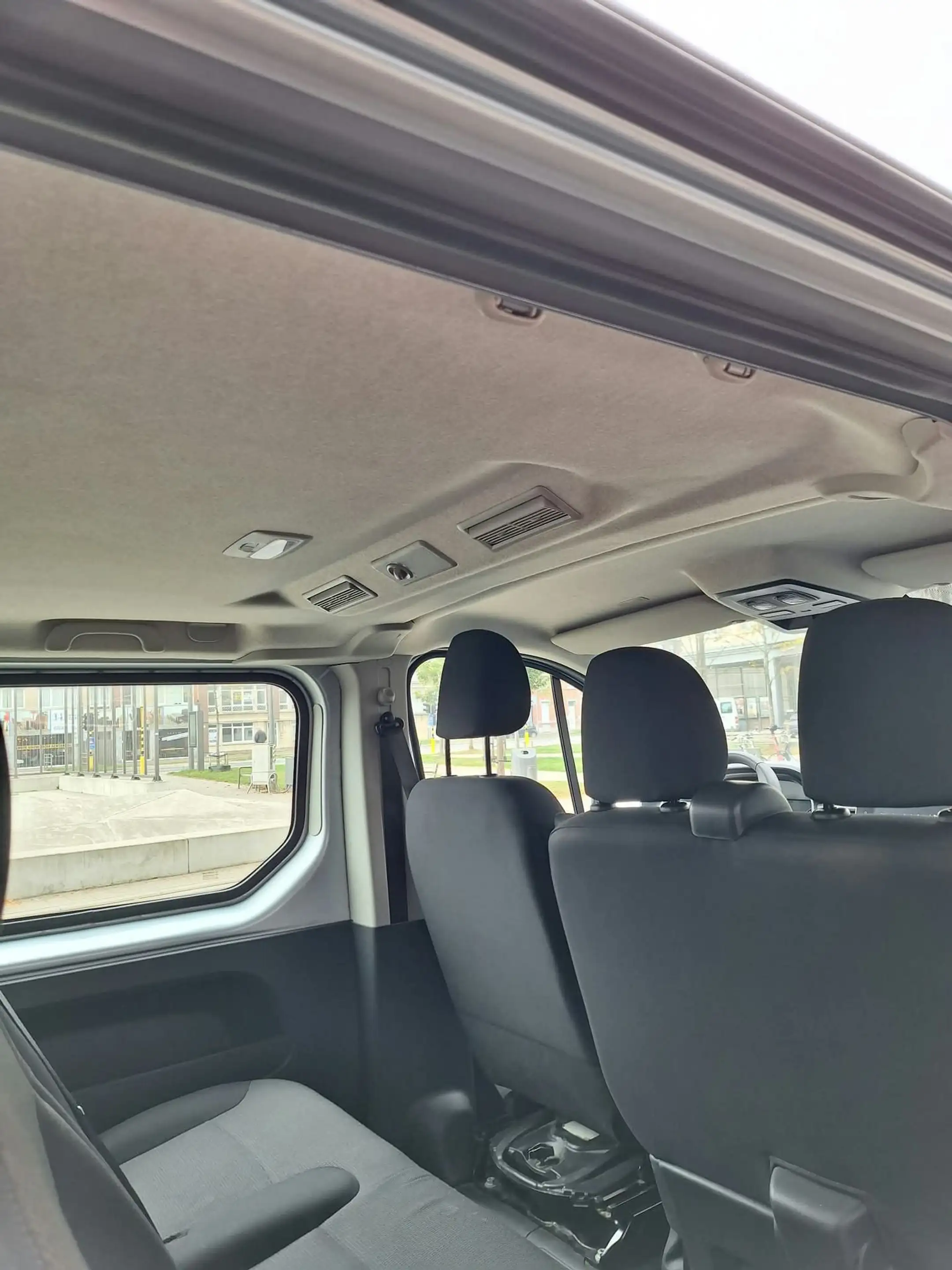 Renault Trafic Zen Energy 2.0 diesel — photo 20