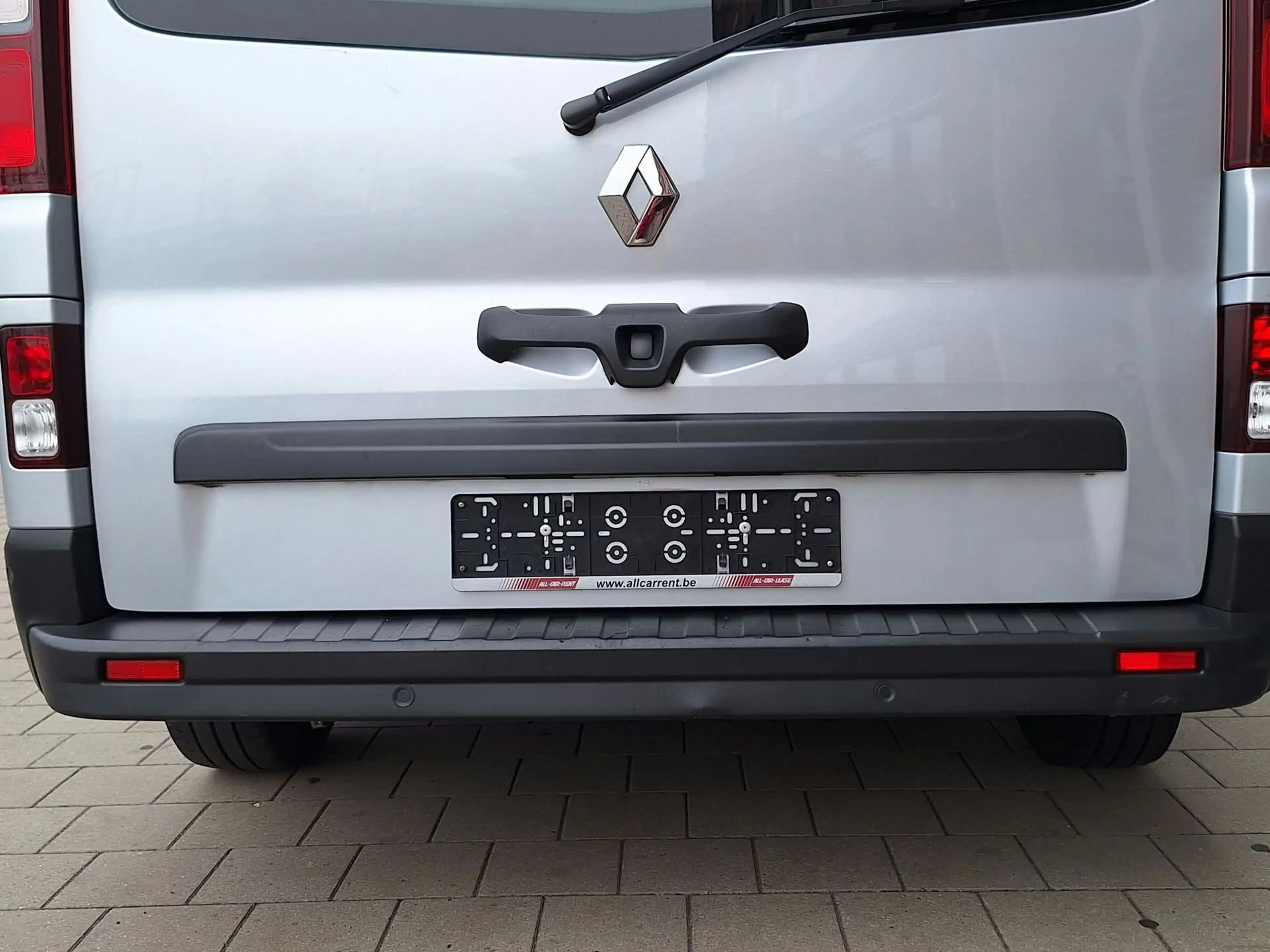 Renault Trafic Zen Energy 2.0 diesel — photo 9