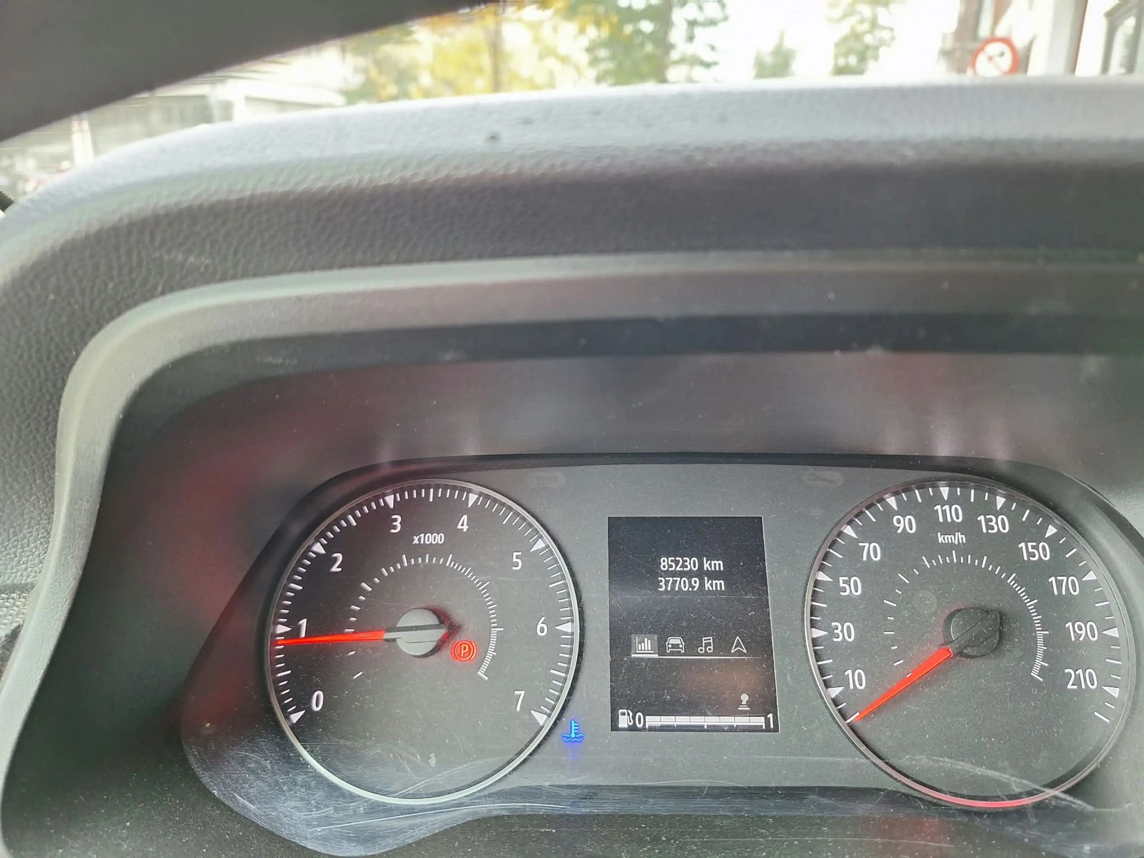 Renault Trafic Zen Energy 2.0 diesel — photo 32
