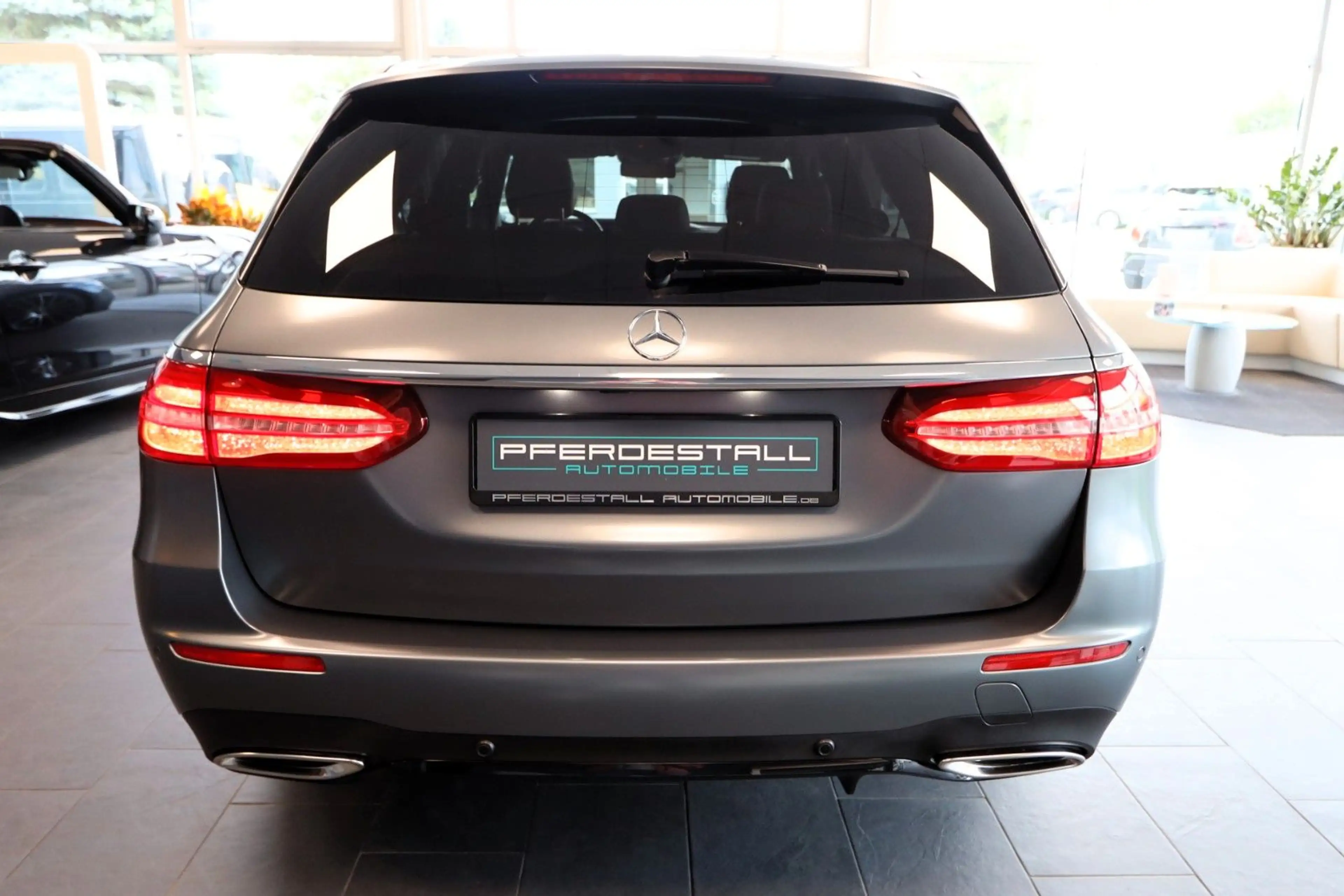 Mercedes-Benz E 400 T-Modell 4Matic AMG Burmester Softclose — photo 7