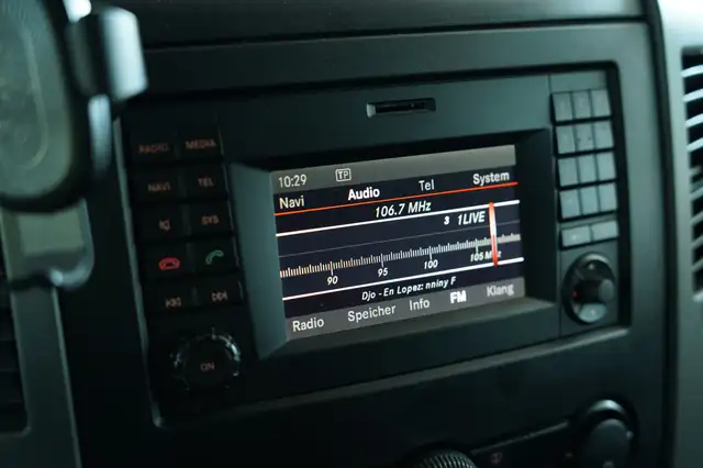Mercedes-Benz Sprinter view 21