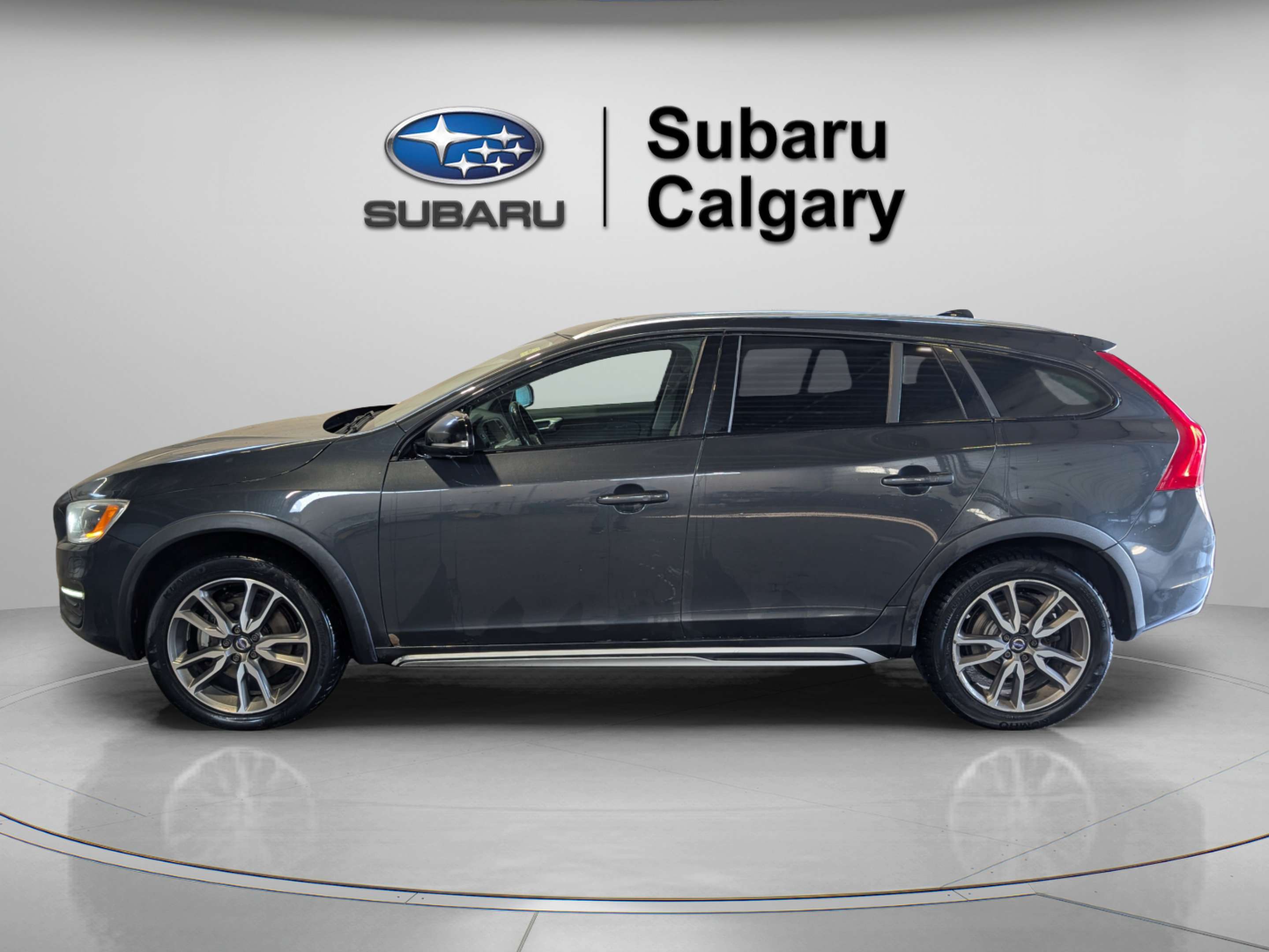 2018 Volvo V60 Cross Country