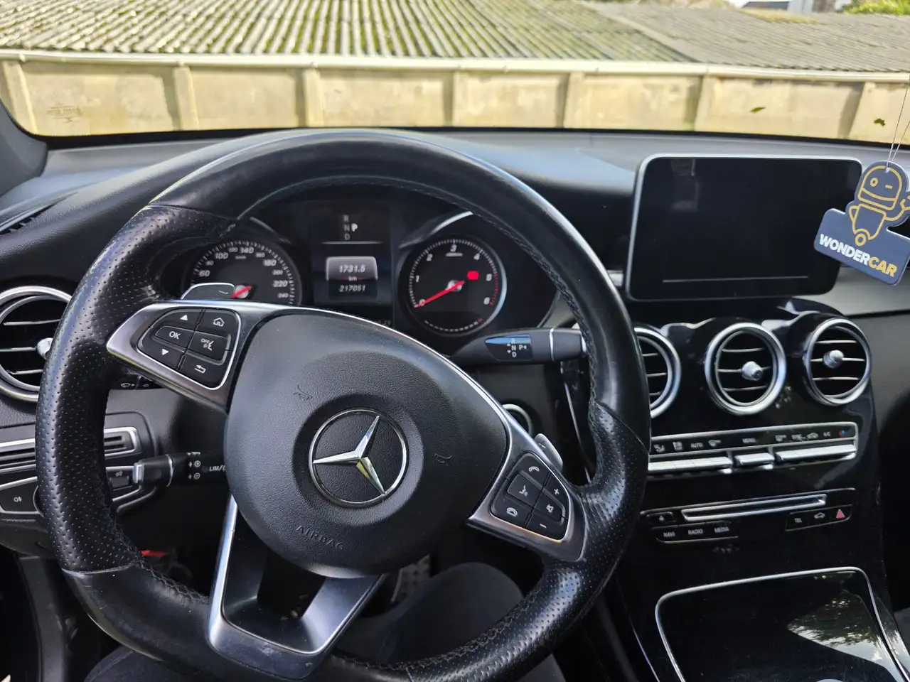 Mercedes-Benz GLC 220