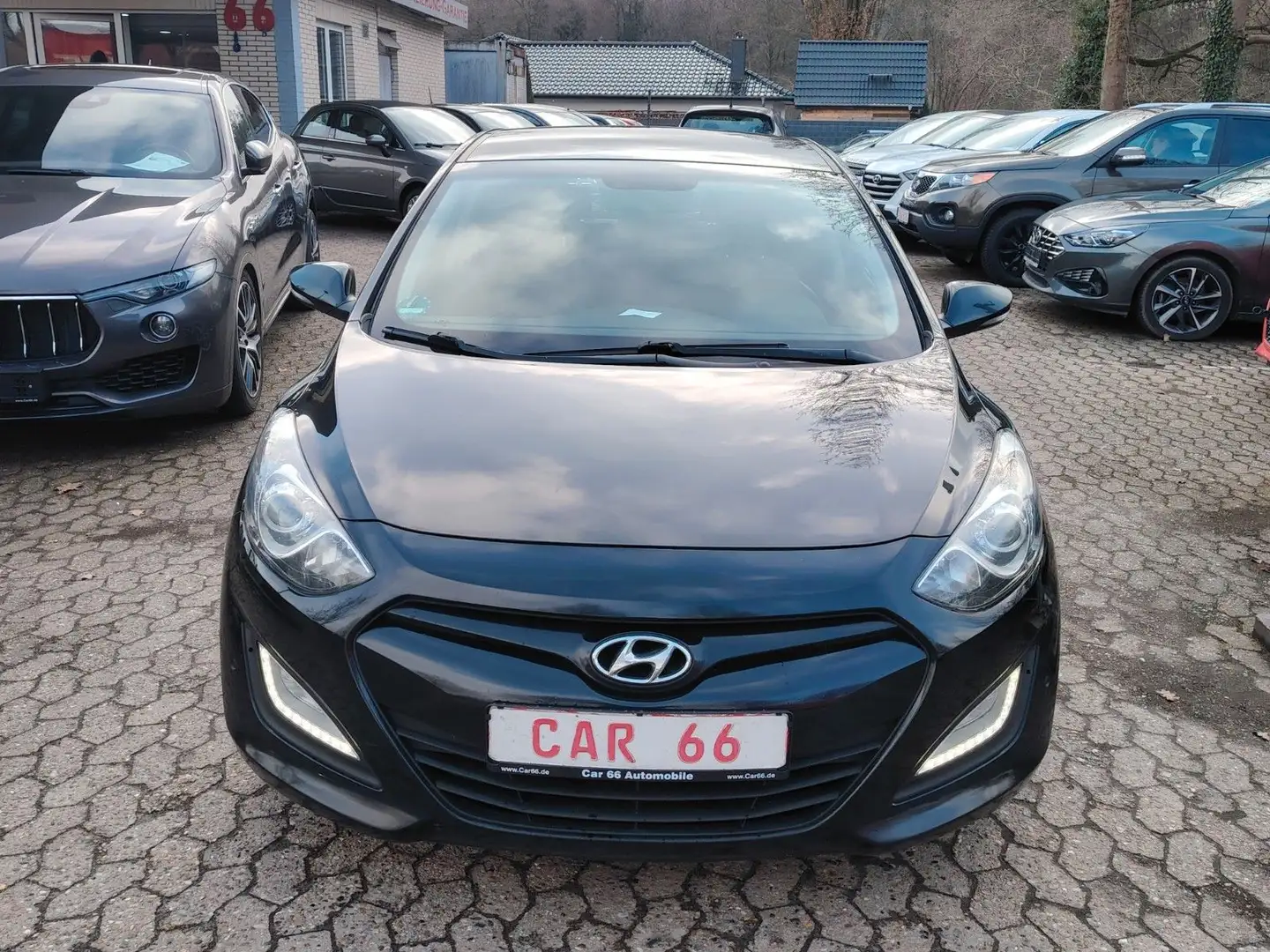 Hyundai i30 Trend / Navi / Kamera / Schwarz - 2