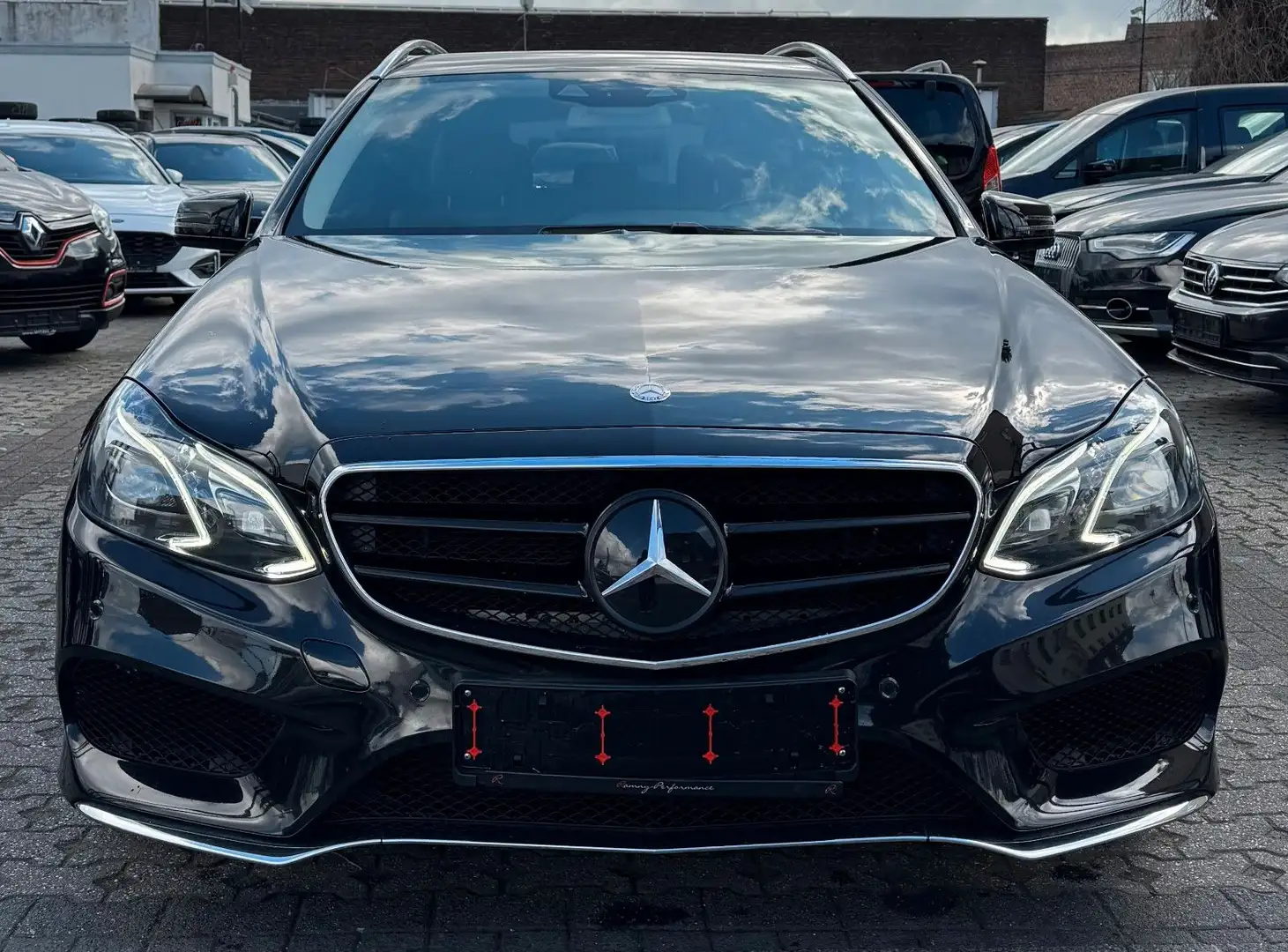 Mercedes-Benz E 300 T BLUETEC HYBRID-AMG LINE-FACELIFT-LEDER- Schwarz - 2