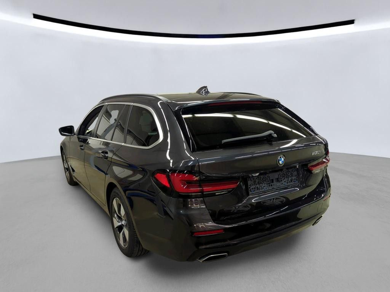 BMW 530 i STHZG*AHK*Headup*Memory*HiFi*4Zonen*Leder — photo 4