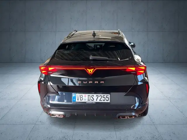 Cupra Formentor view 4