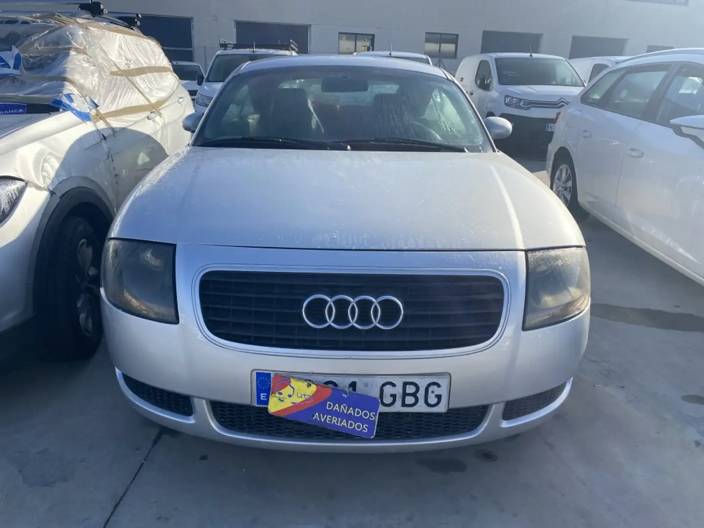 Audi TT Coupé 1.8T 180 Gris - 1