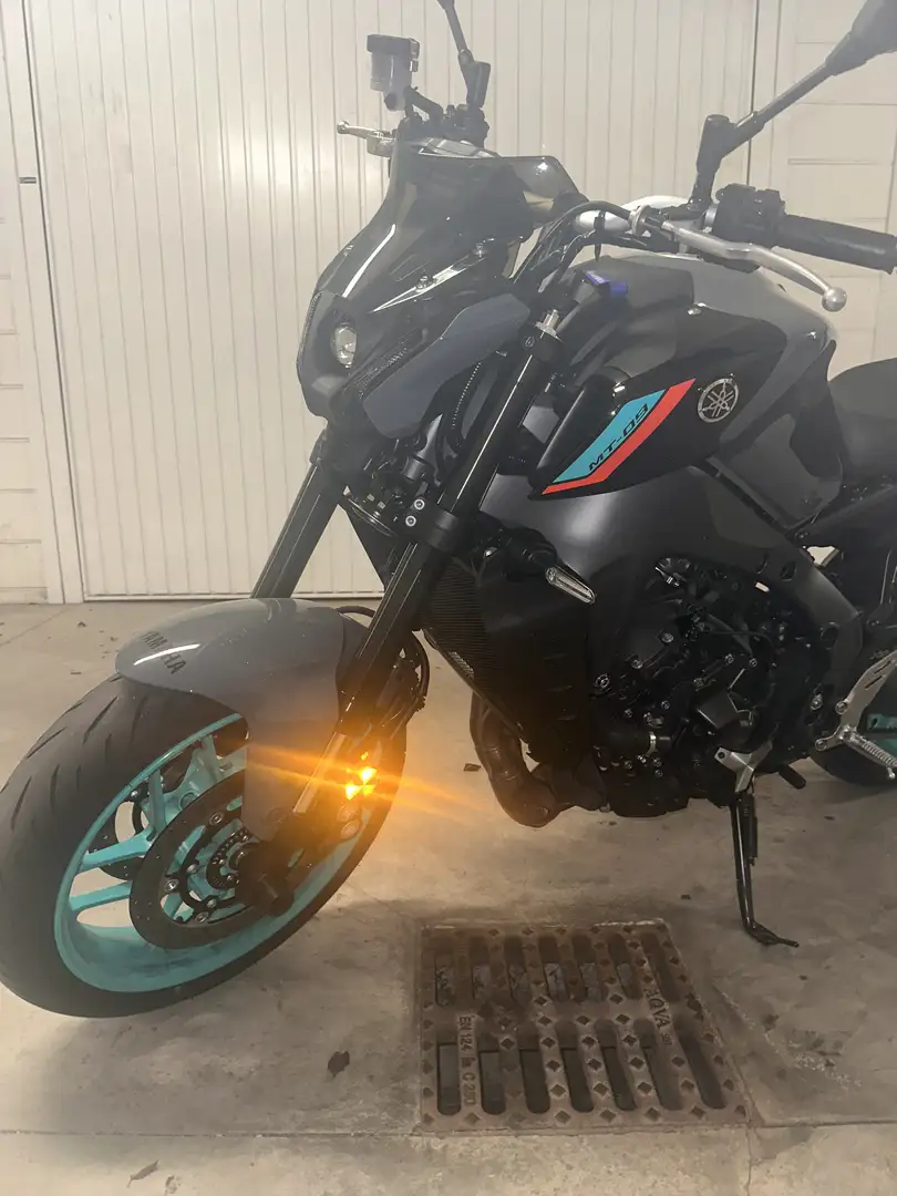 Yamaha MT-09 - 1