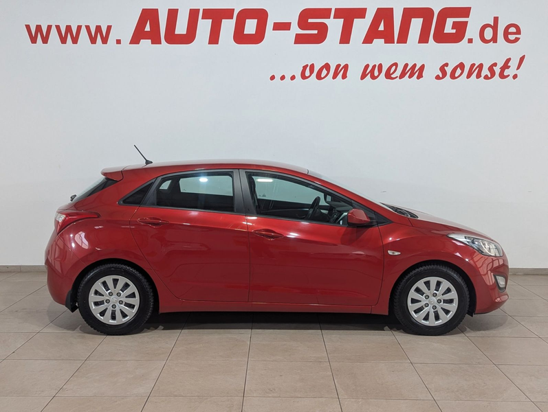 Hyundai i30 blue Classic*1.HAND+SCHECKHEFT+WENIG KM** — photo 4
