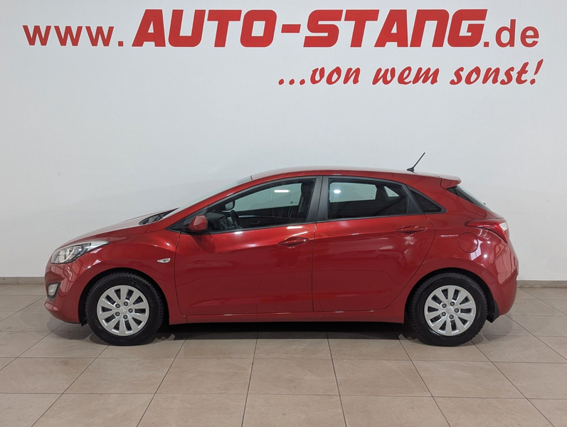 Hyundai i30 blue Classic*1.HAND+SCHECKHEFT+WENIG KM** — photo 3