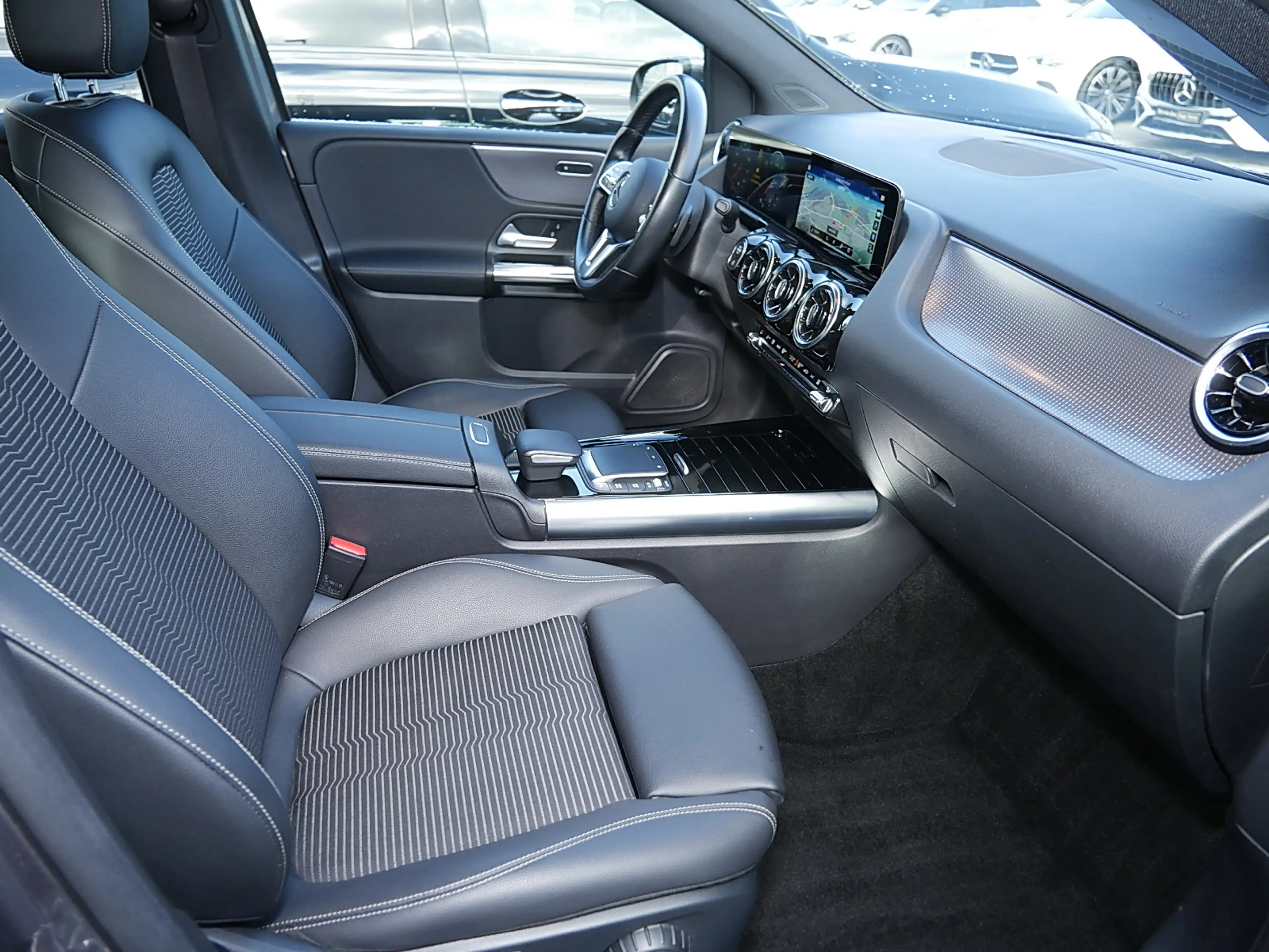 Mercedes-Benz B 200 d MBUX Progressive LED Wide AHK Navi AUT — photo 5