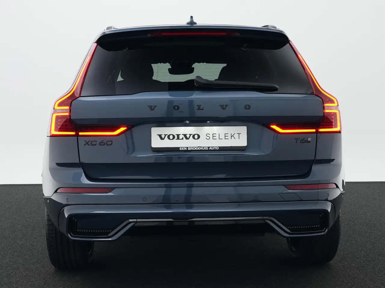 Volvo XC60 2026 — фото 6