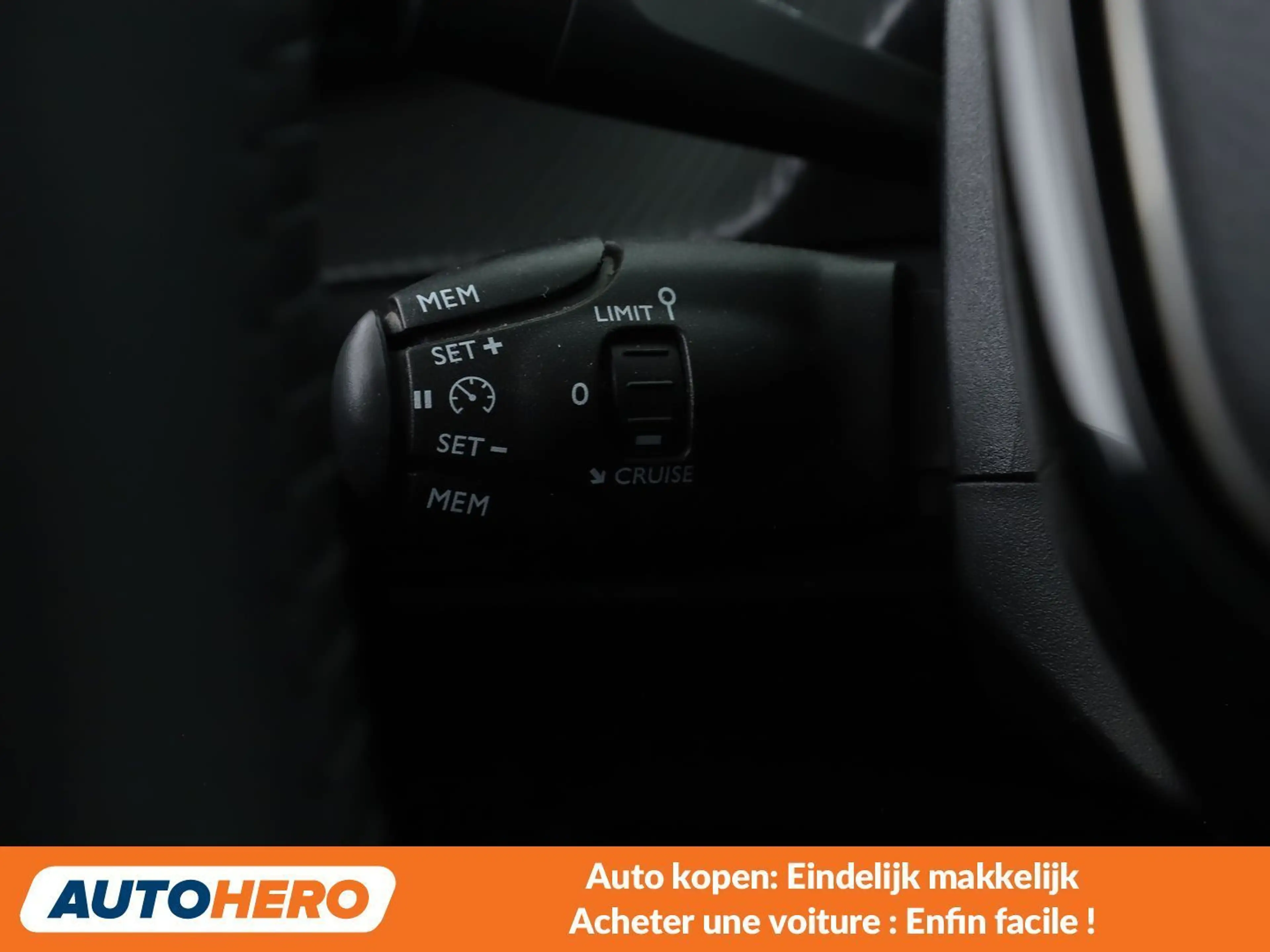 Peugeot e-208 electric drive 100 kW e Active — photo 15