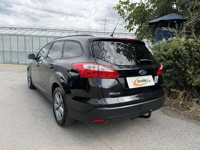 Ford Focus view 6