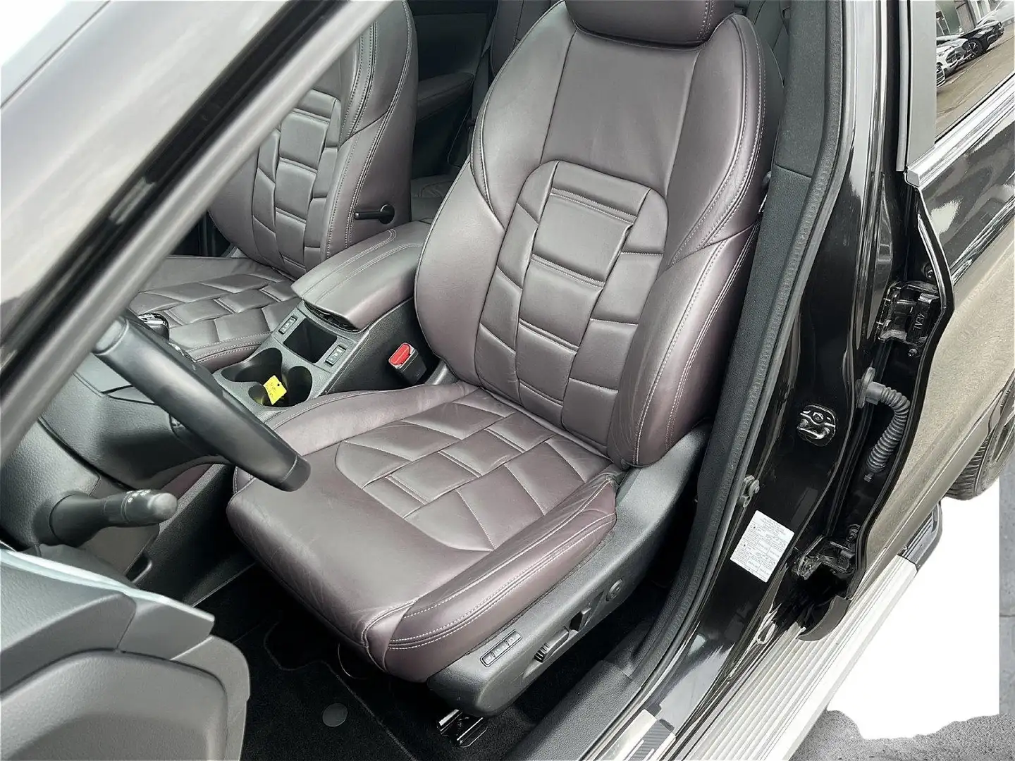 Nissan Qashqai TEKNA 4x2*NAVIGATION*PANO-DACH*LED*BOSE*AHK*360°-K Zwart - 2