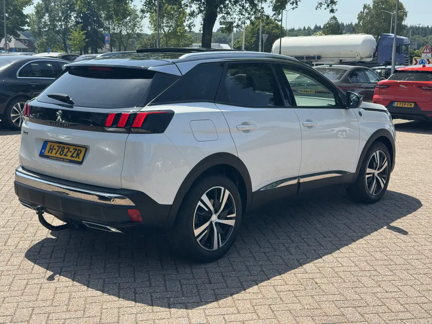 Peugeot 3008 1.2 PureTech GT-Line / Trekhaak / Panoramadak / Ca Wit - 2
