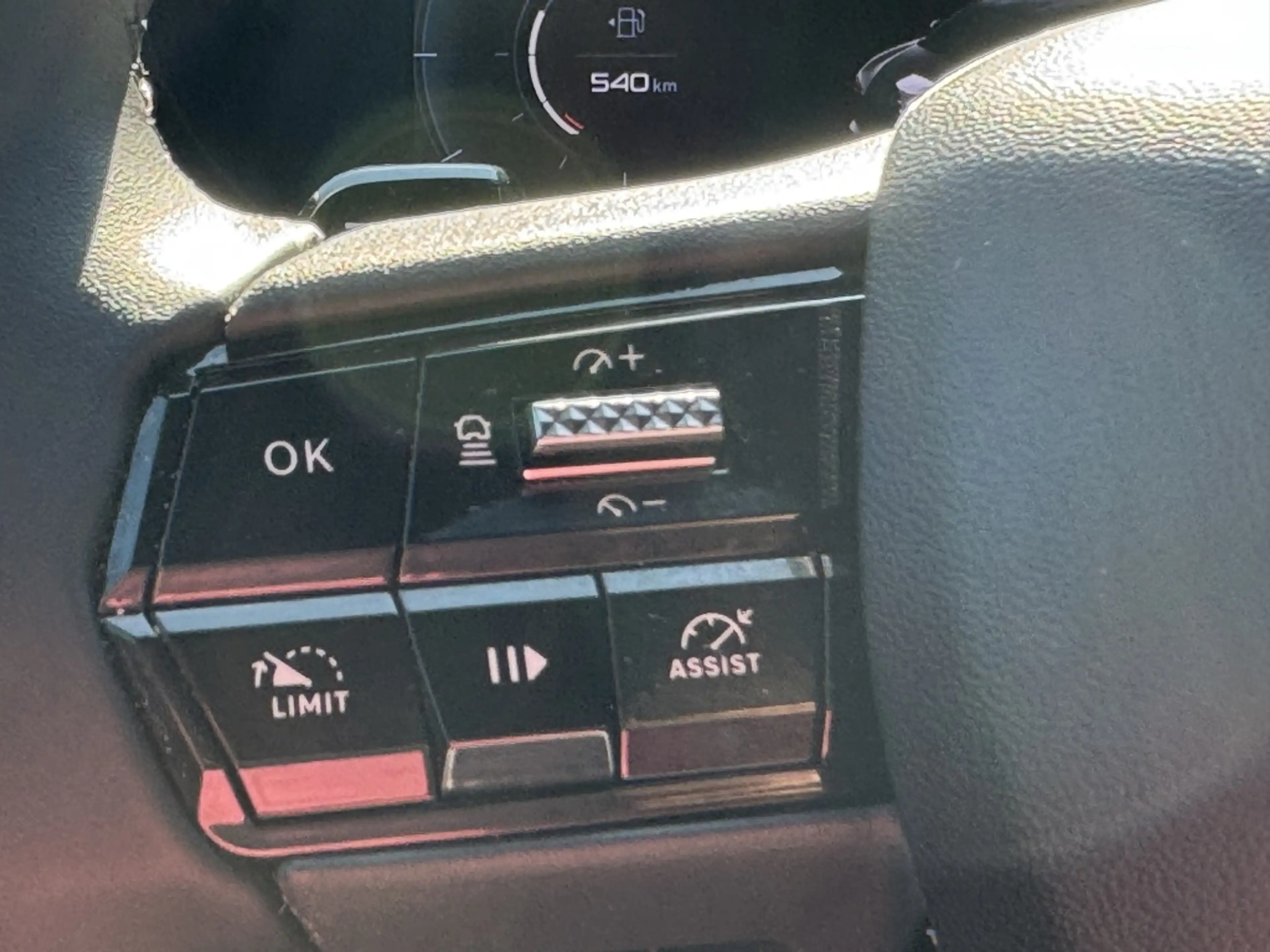 Alfa Romeo Junior 1.2 T Hybrid Ibrida Speciale | Pack Techno | Stoel — photo 13