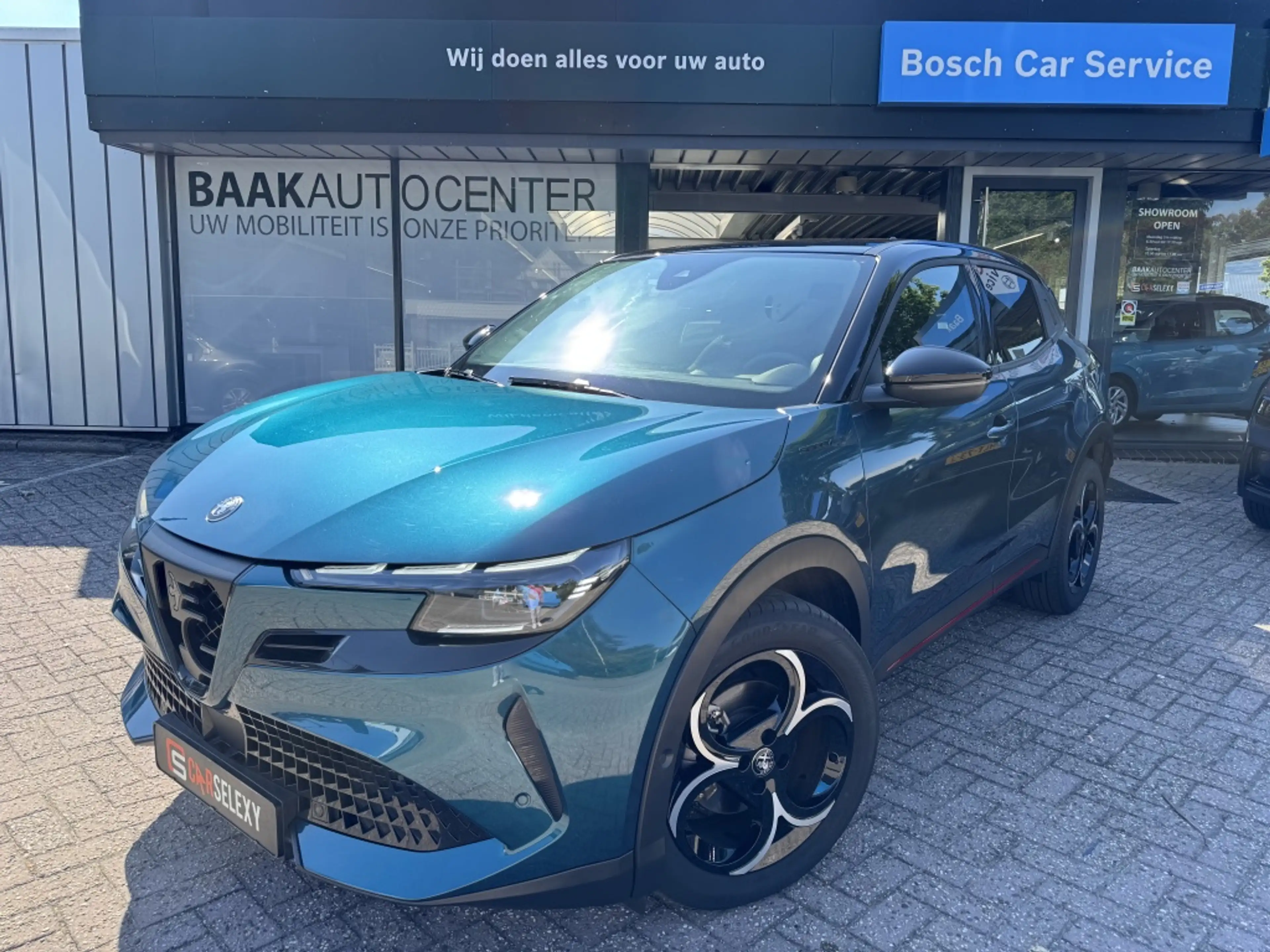 Alfa Romeo Junior 1.2 T Hybrid Ibrida Speciale | Pack Techno | Stoel