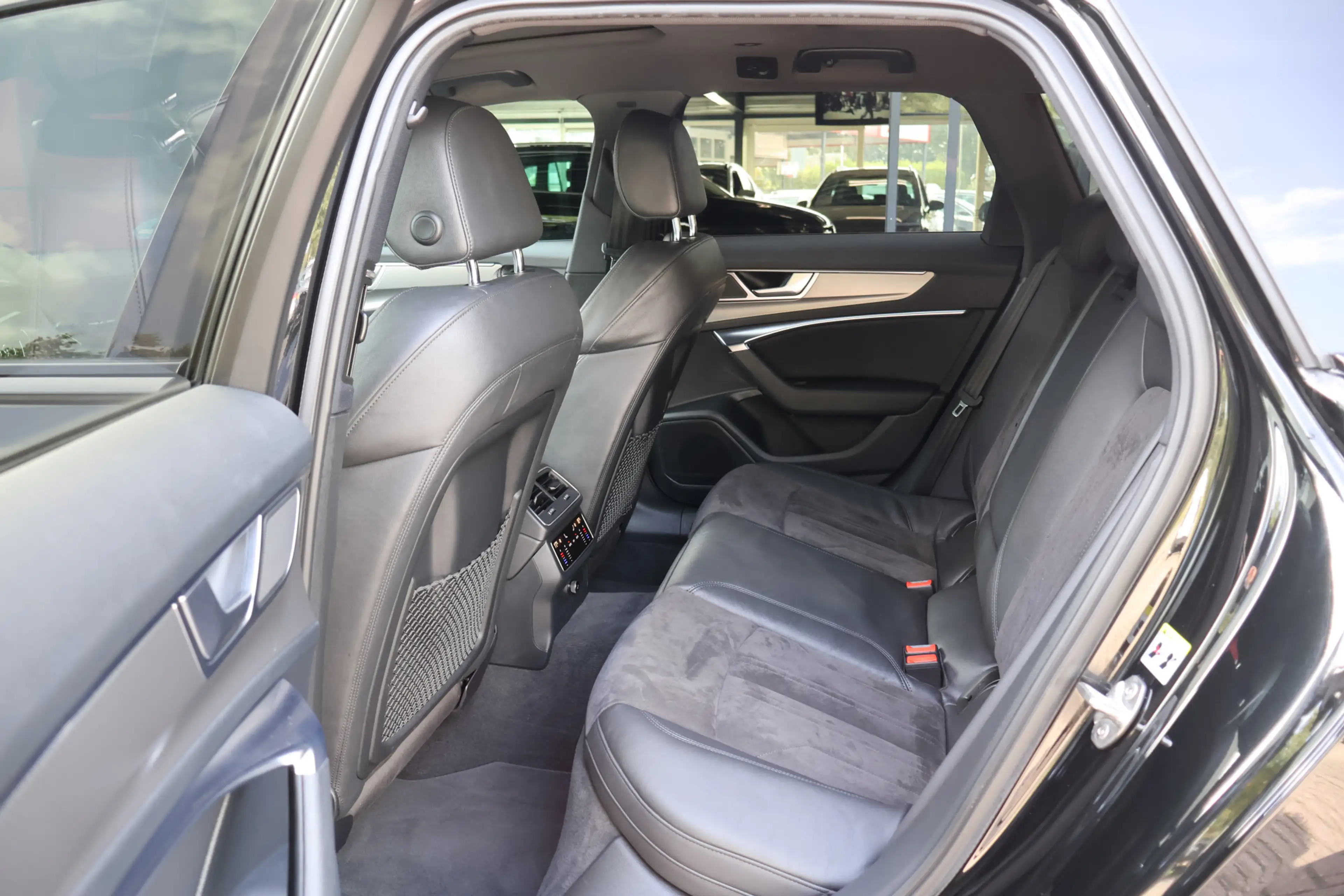 Audi A6 Avant 45 TFSI Pro Line | Black Optic | Panoramadak — photo 28