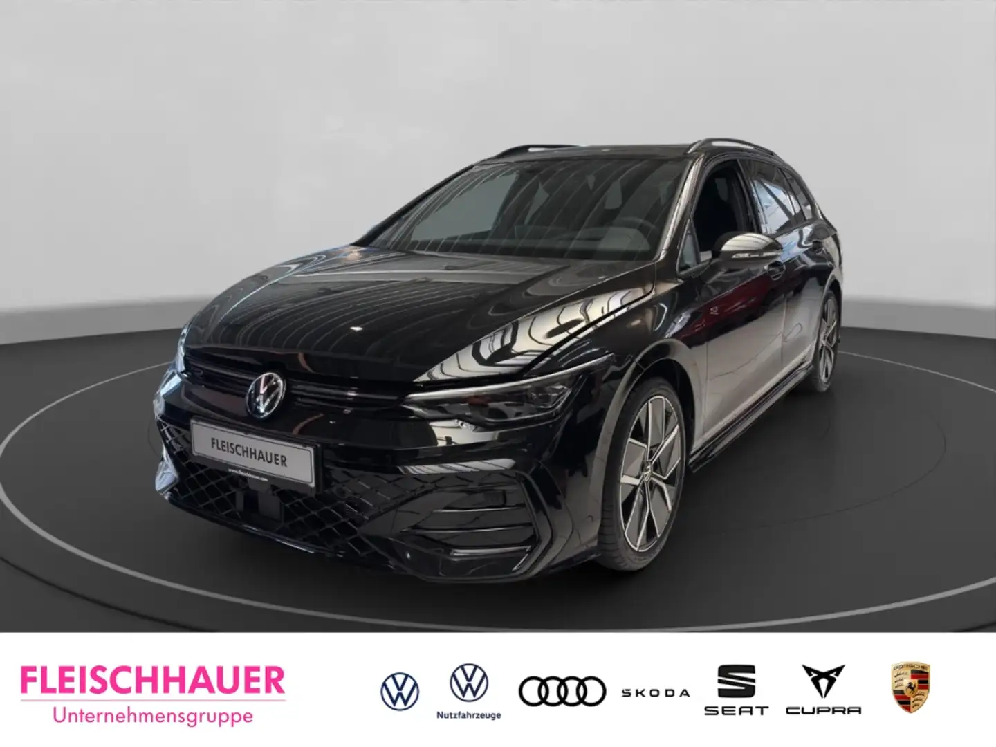 Volkswagen Golf VIII R-Line 1,5 l eTSI 110 kW (150PS)        VK 48 Schwarz - 1