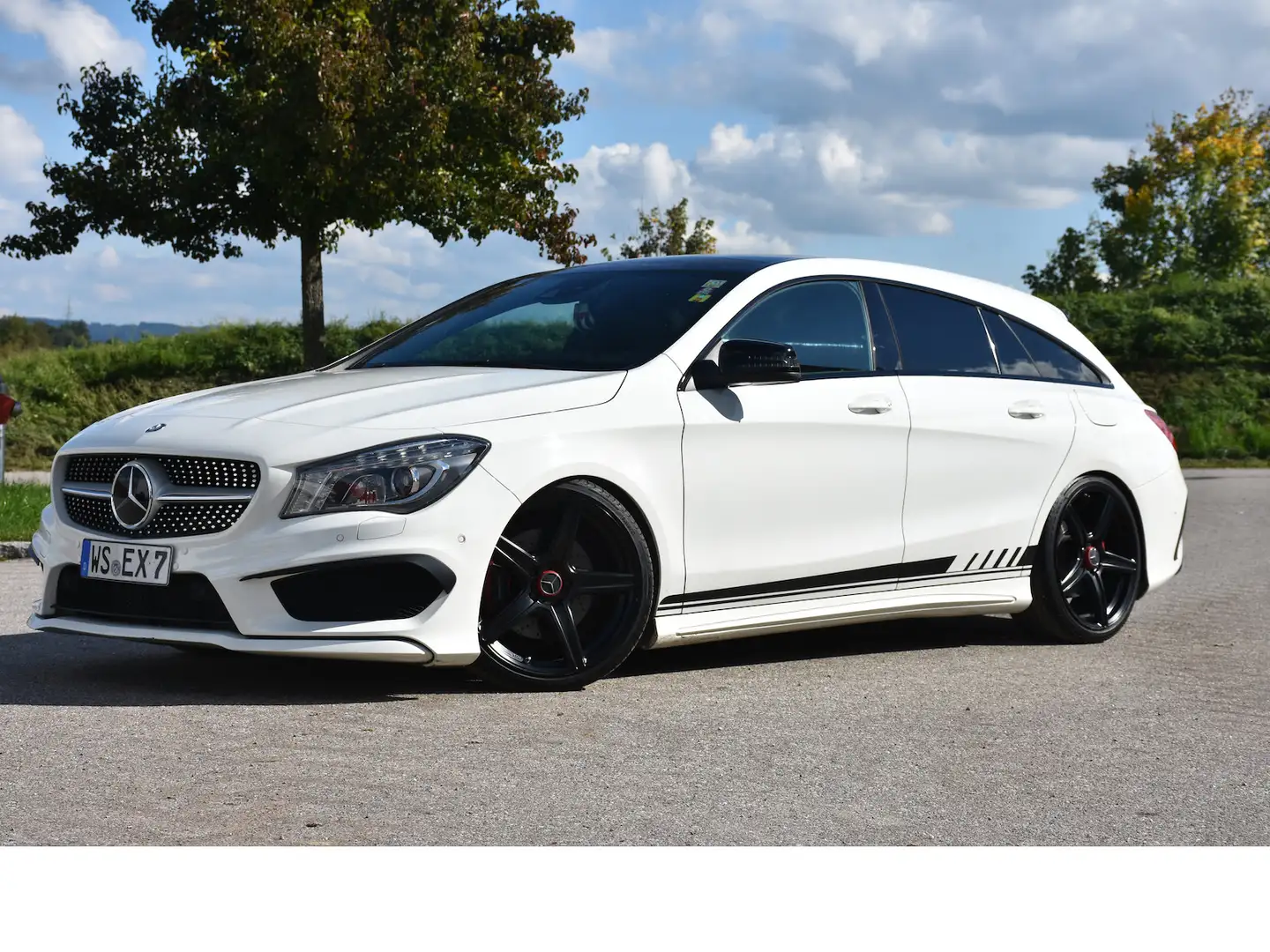 Mercedes-Benz CLA 220 CLA 220 CDI d/AMG VOLL Blanc - 1