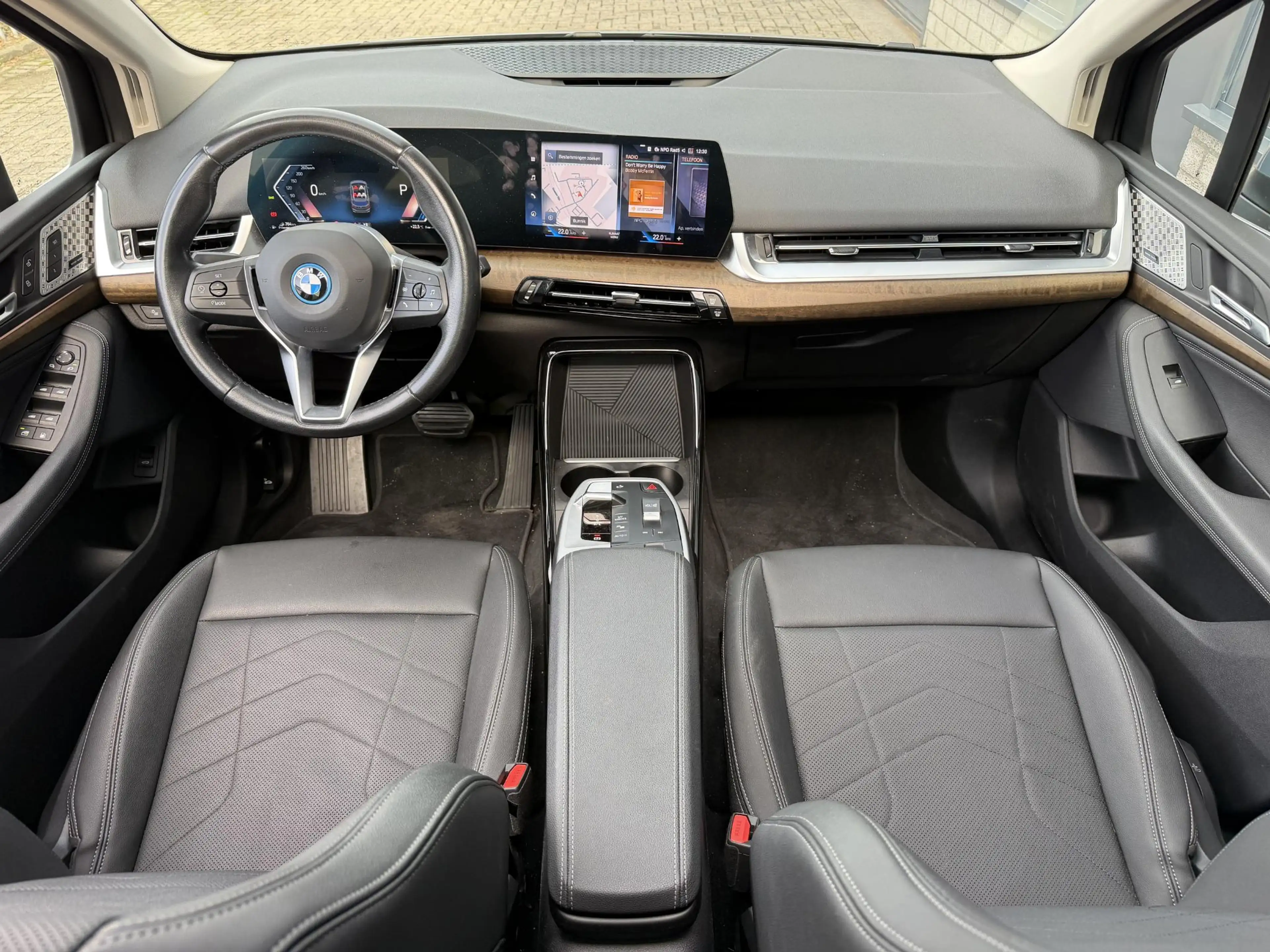 BMW 225 2-serie Active Tourer 225e xDrive Luxury Line 17"/ — photo 3