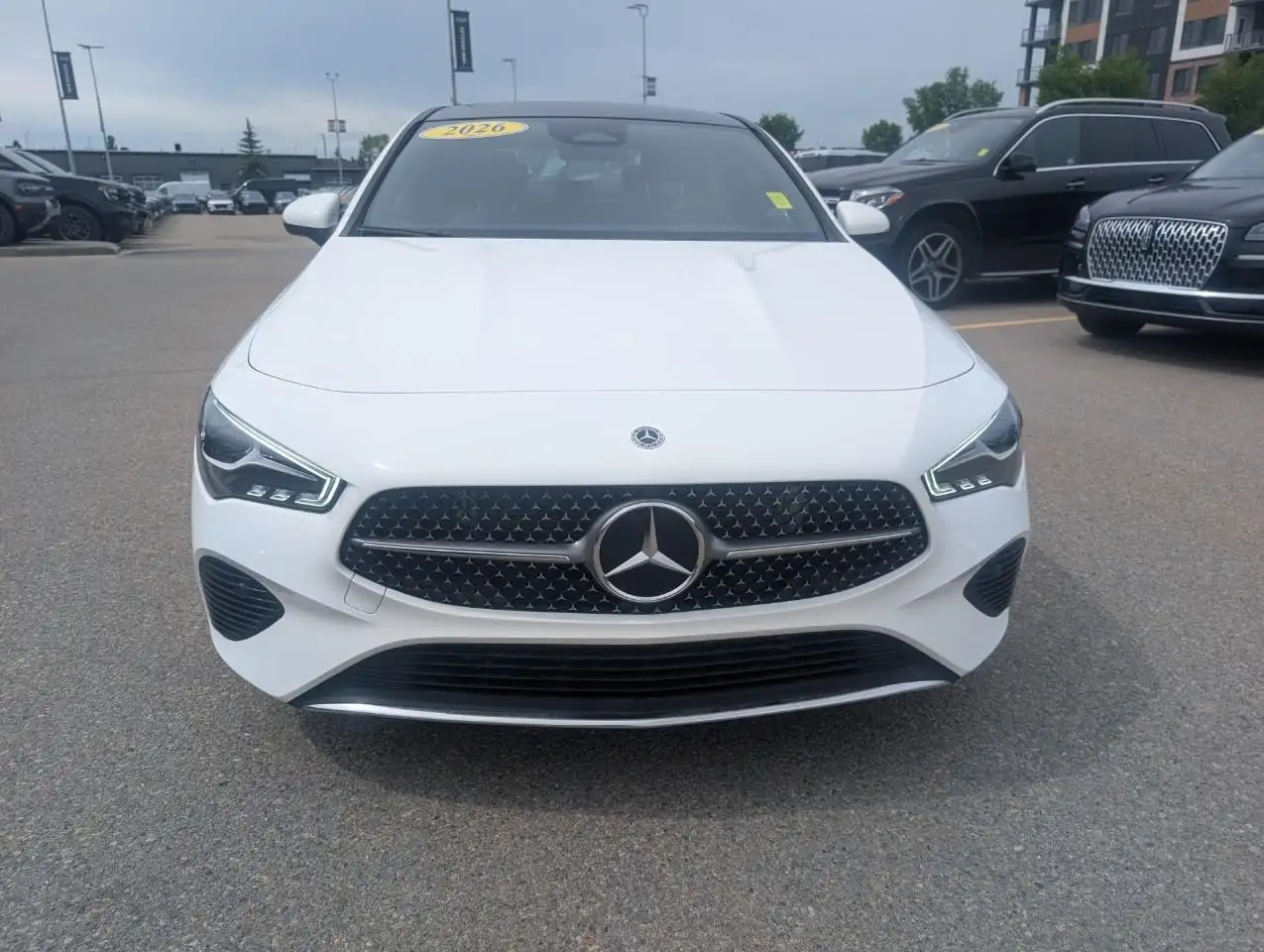 Mercedes-Benz CLA снимка Mercedes-Benz CLA