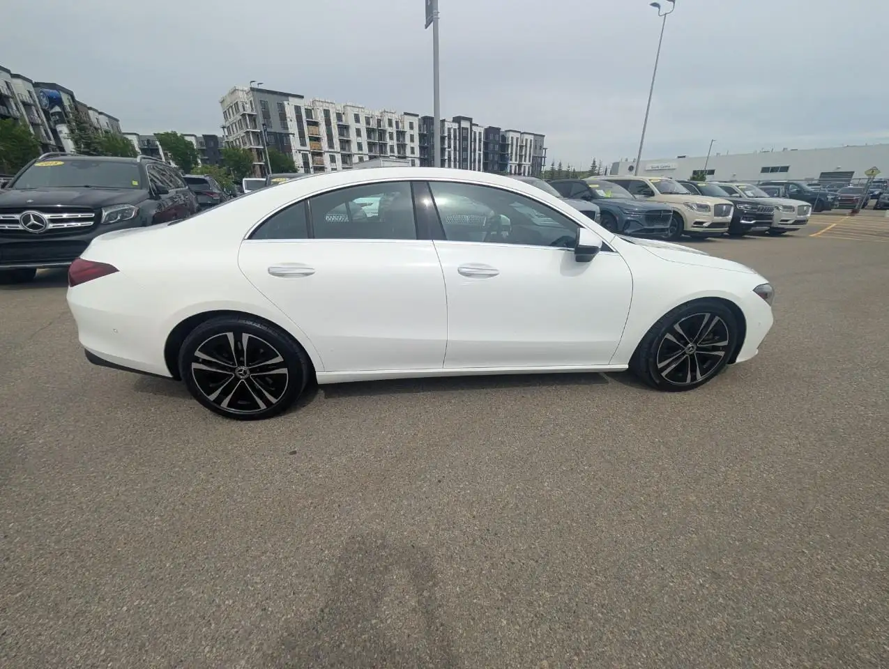 Mercedes-Benz CLA снимка Mercedes-Benz CLA