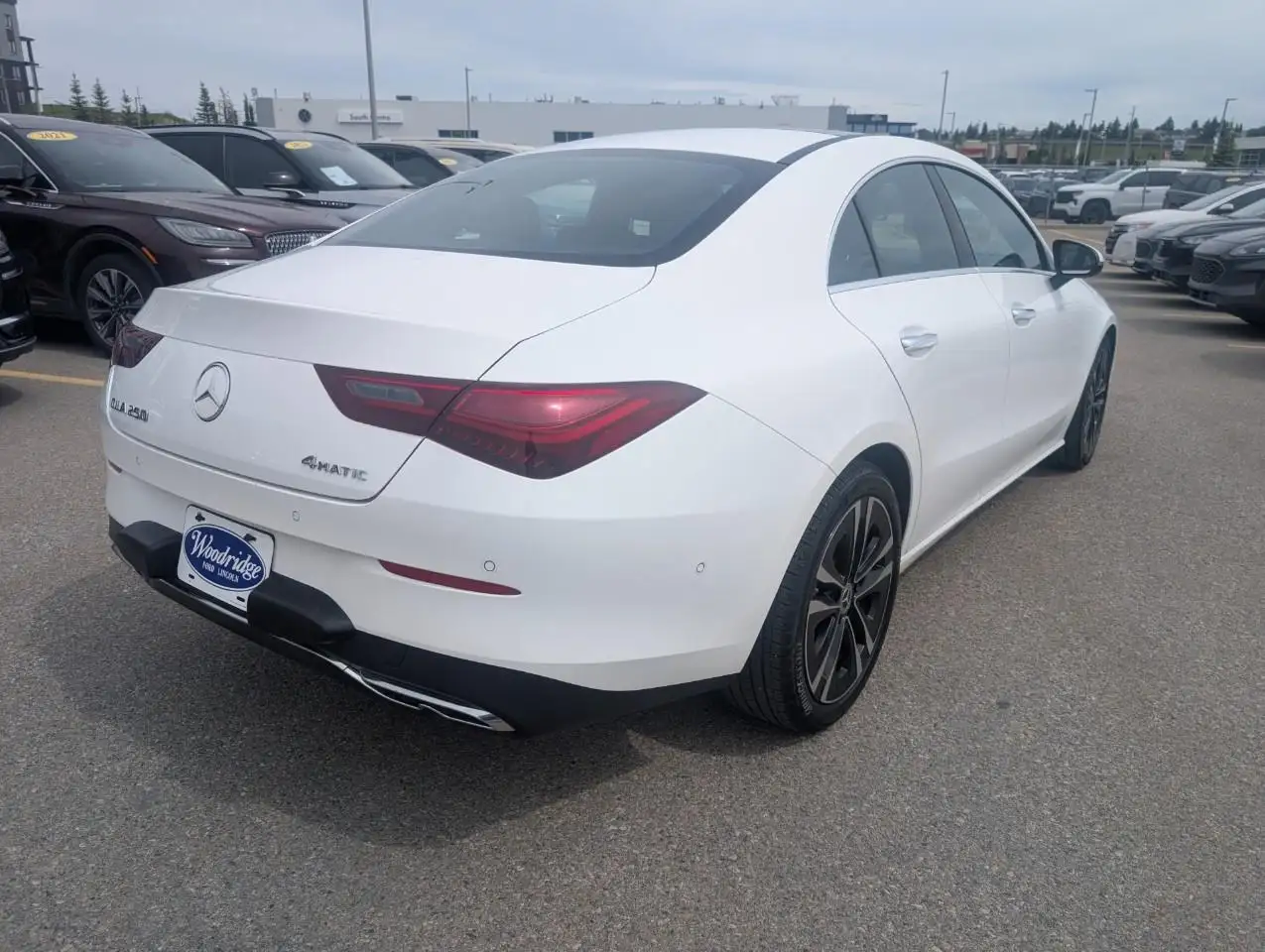 Mercedes-Benz CLA снимка Mercedes-Benz CLA