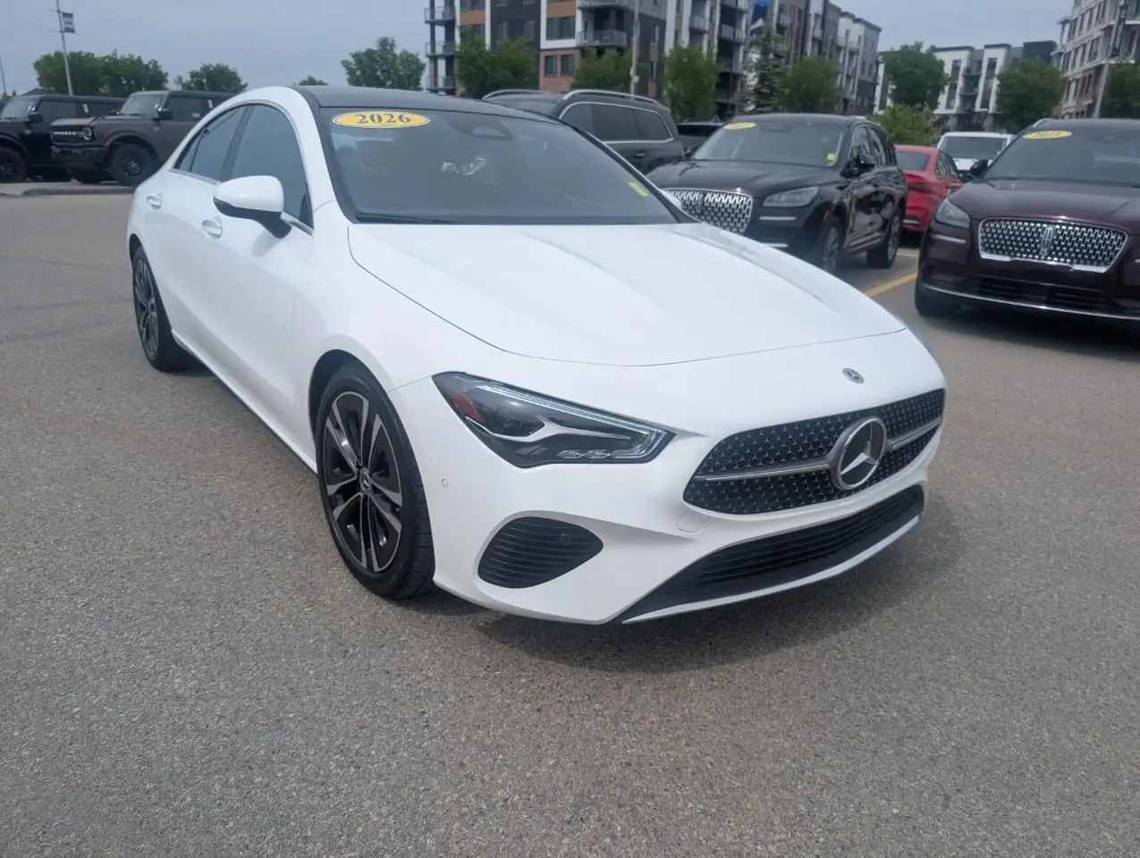 Mercedes-Benz CLA снимка Mercedes-Benz CLA
