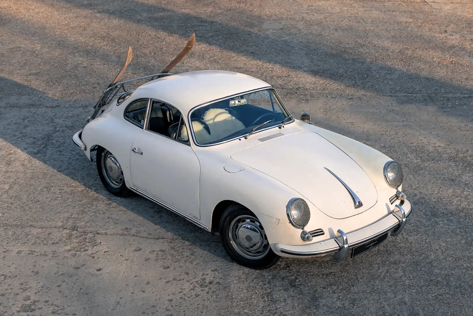Porsche 356 C | Matching numbers & colors Blanc - 1