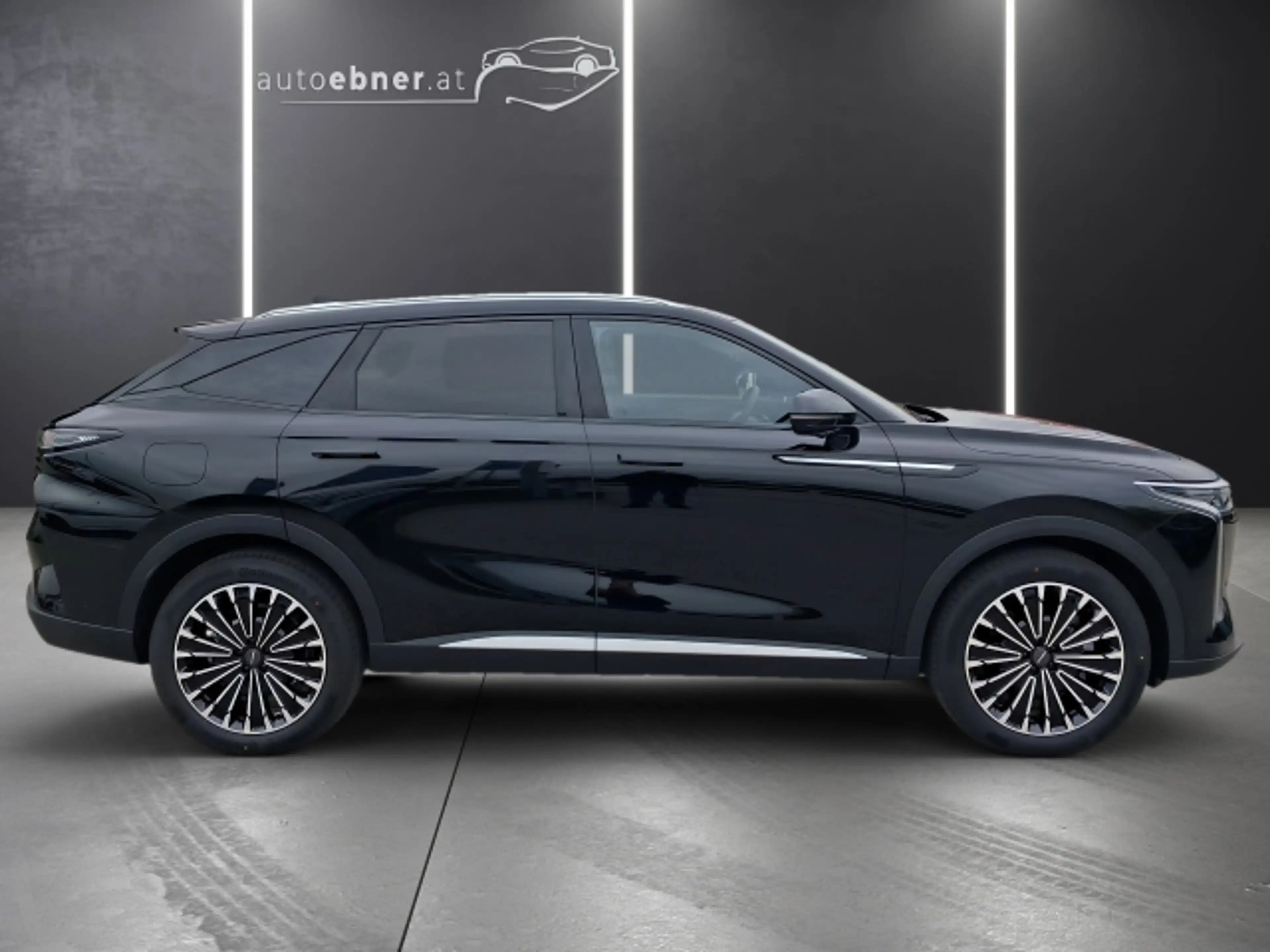 Omoda 9 Omoda 9 Plug-In Hybrid mit SHS und Allrad — photo 4