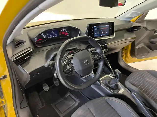 Peugeot 208 view 15