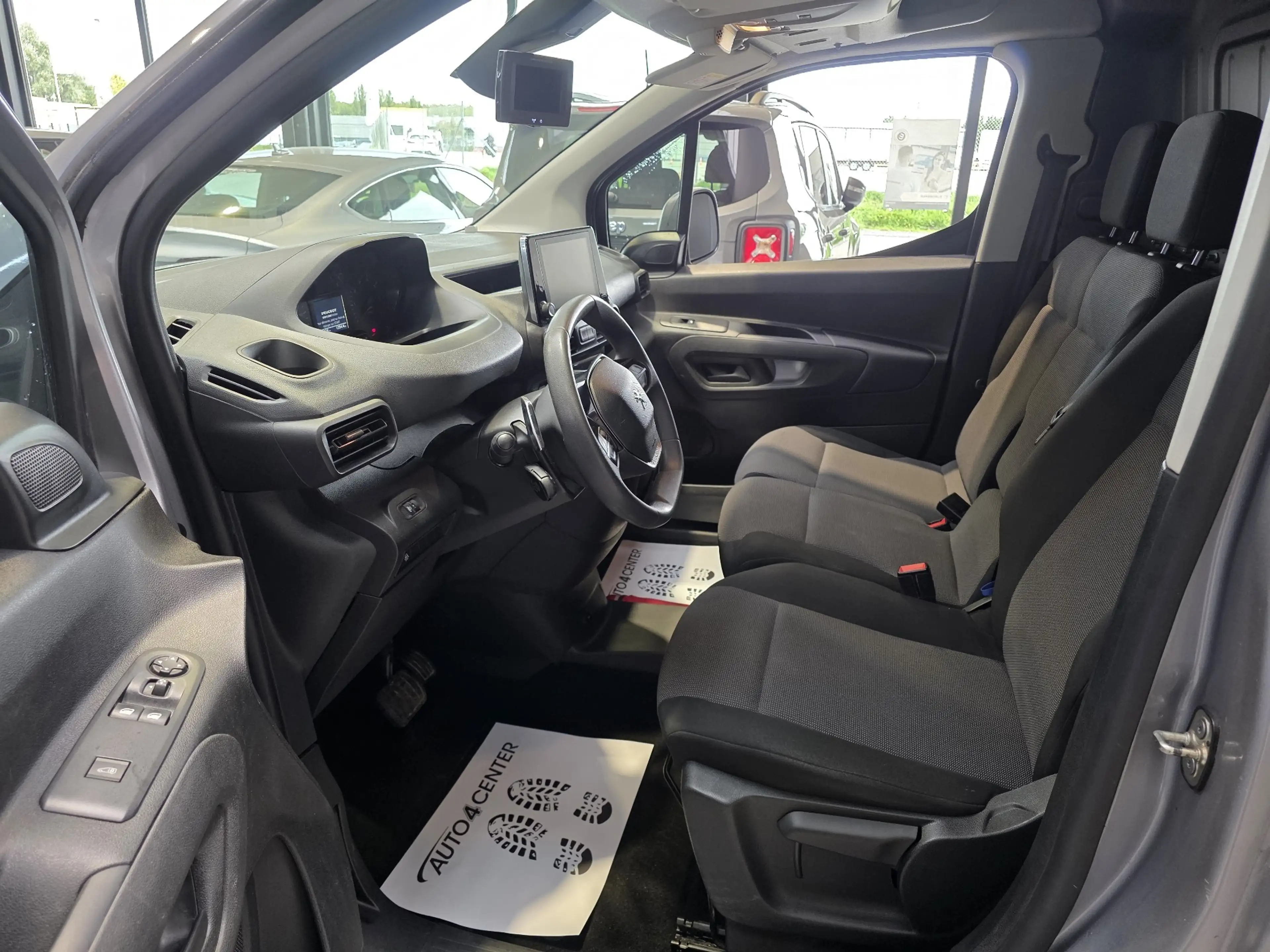 Peugeot Partner 1.5 BlueHDi BOITE AUTO // 3 PLACES / GARANTIE 1AN — photo 7