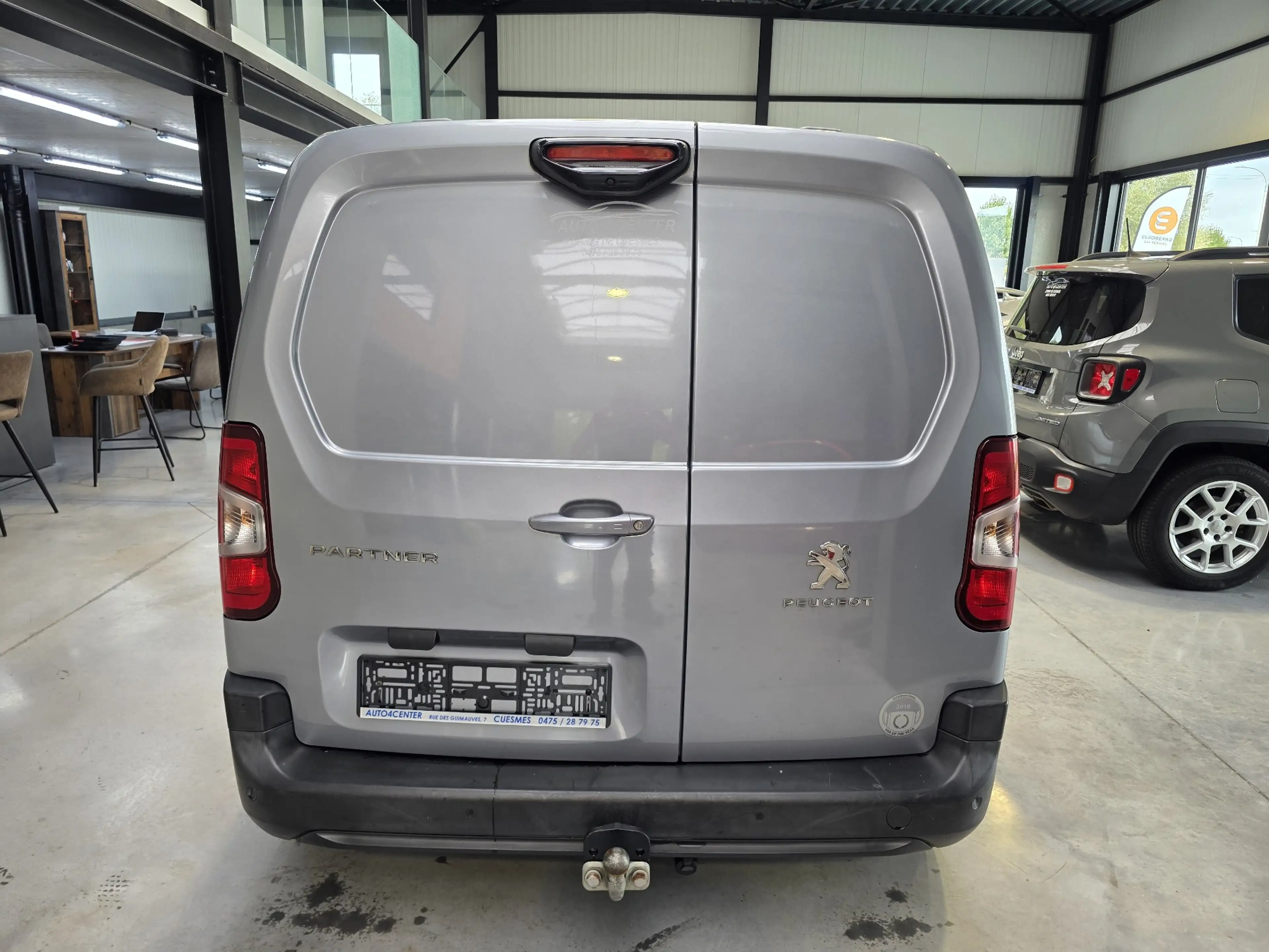 Peugeot Partner 1.5 BlueHDi BOITE AUTO // 3 PLACES / GARANTIE 1AN — photo 5