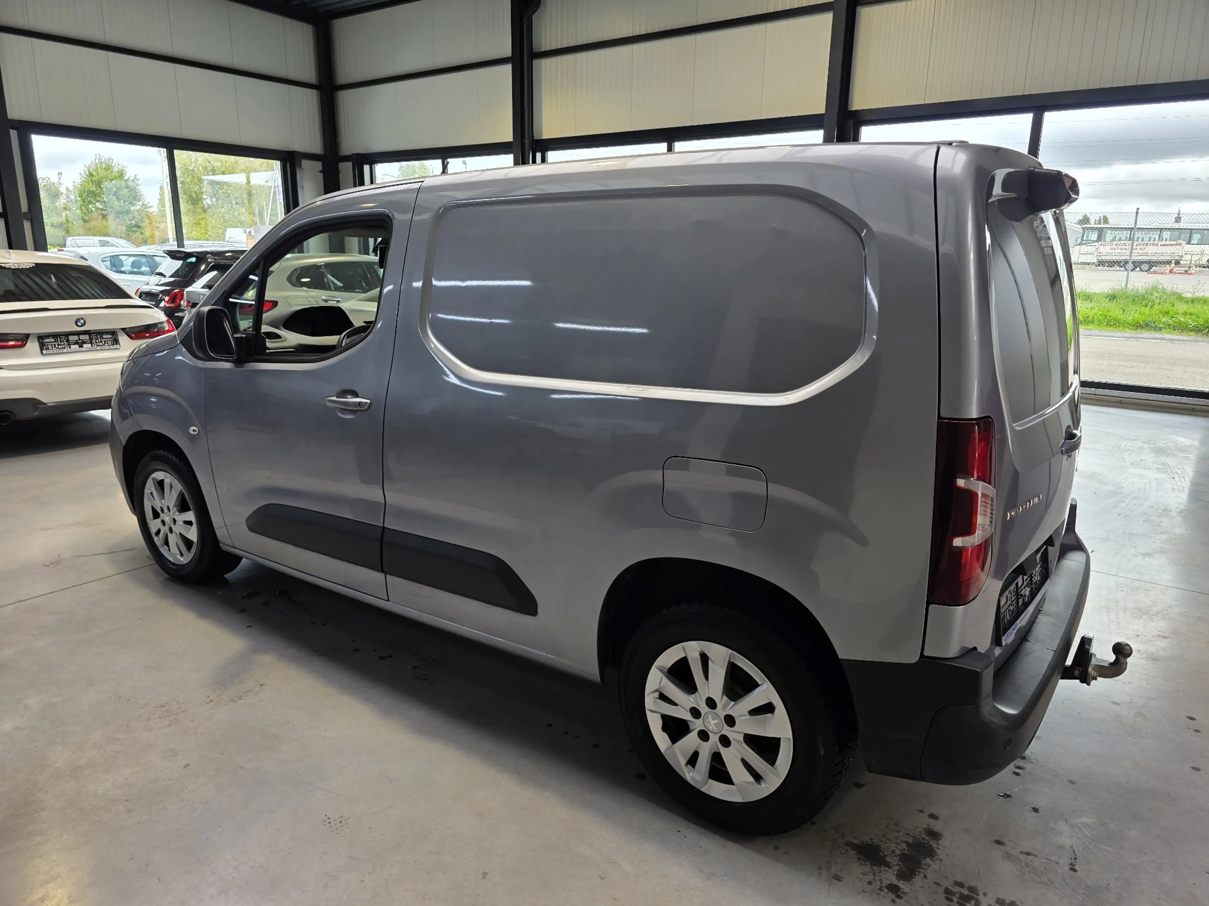 Peugeot Partner 1.5 BlueHDi BOITE AUTO // 3 PLACES / GARANTIE 1AN — photo 6