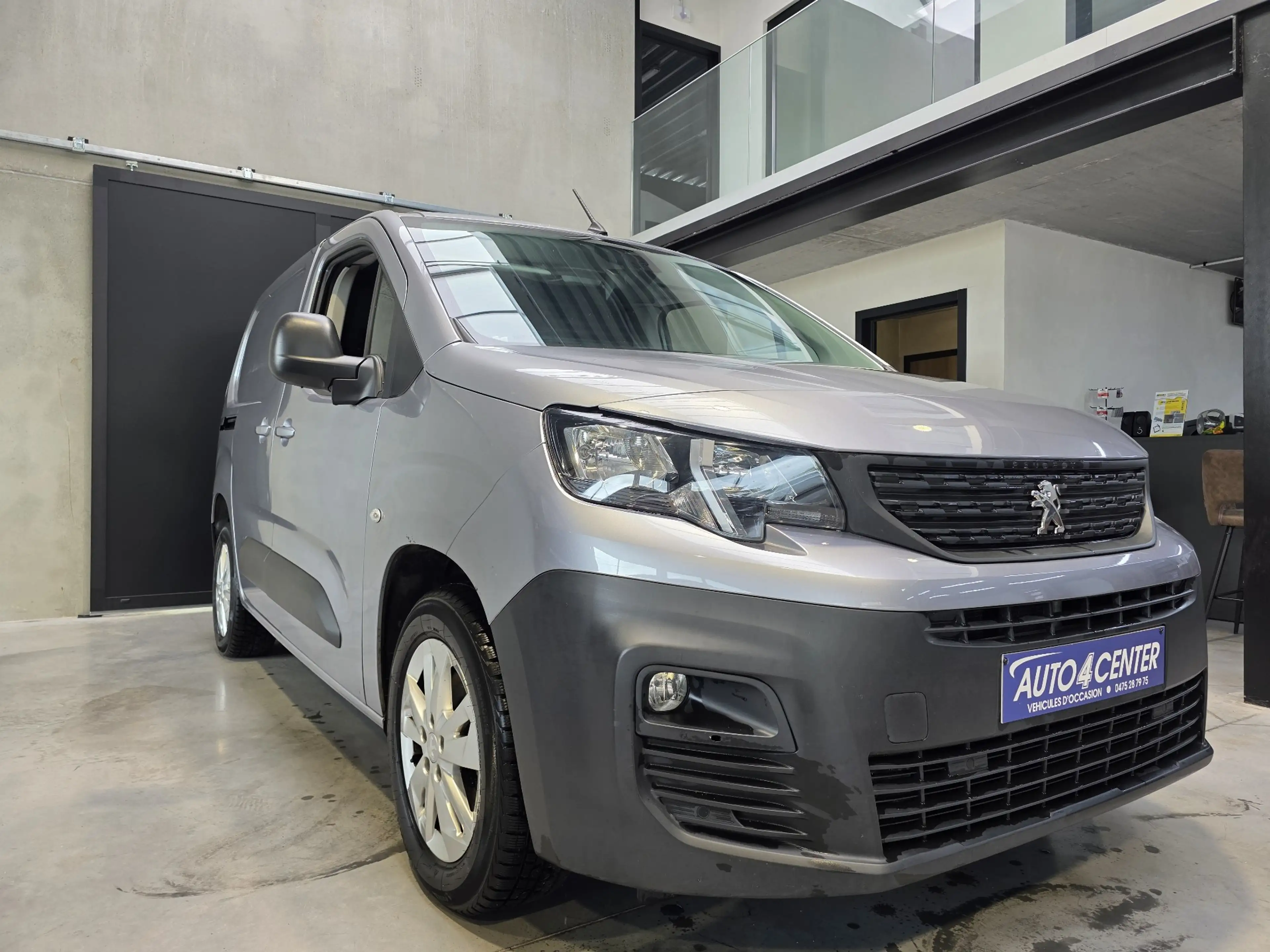 Peugeot Partner 1.5 BlueHDi BOITE AUTO // 3 PLACES / GARANTIE 1AN — photo 3