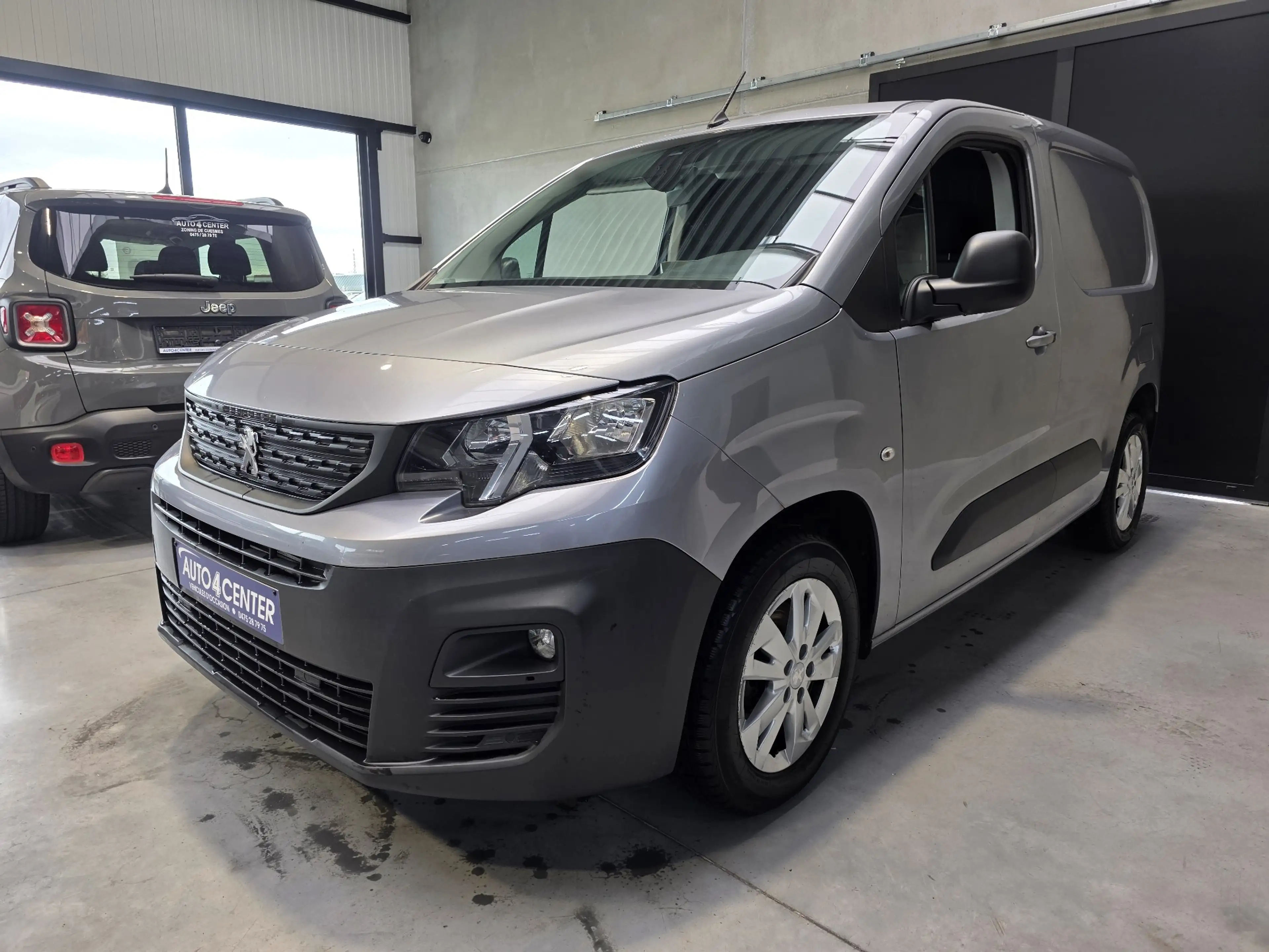 Peugeot Partner 1.5 BlueHDi BOITE AUTO // 3 PLACES / GARANTIE 1AN